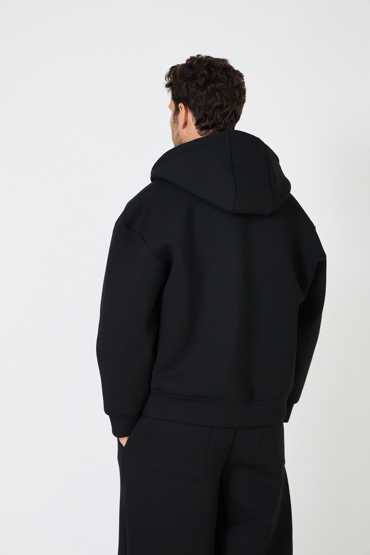 Casual oversized sweatshirt and jogging suit