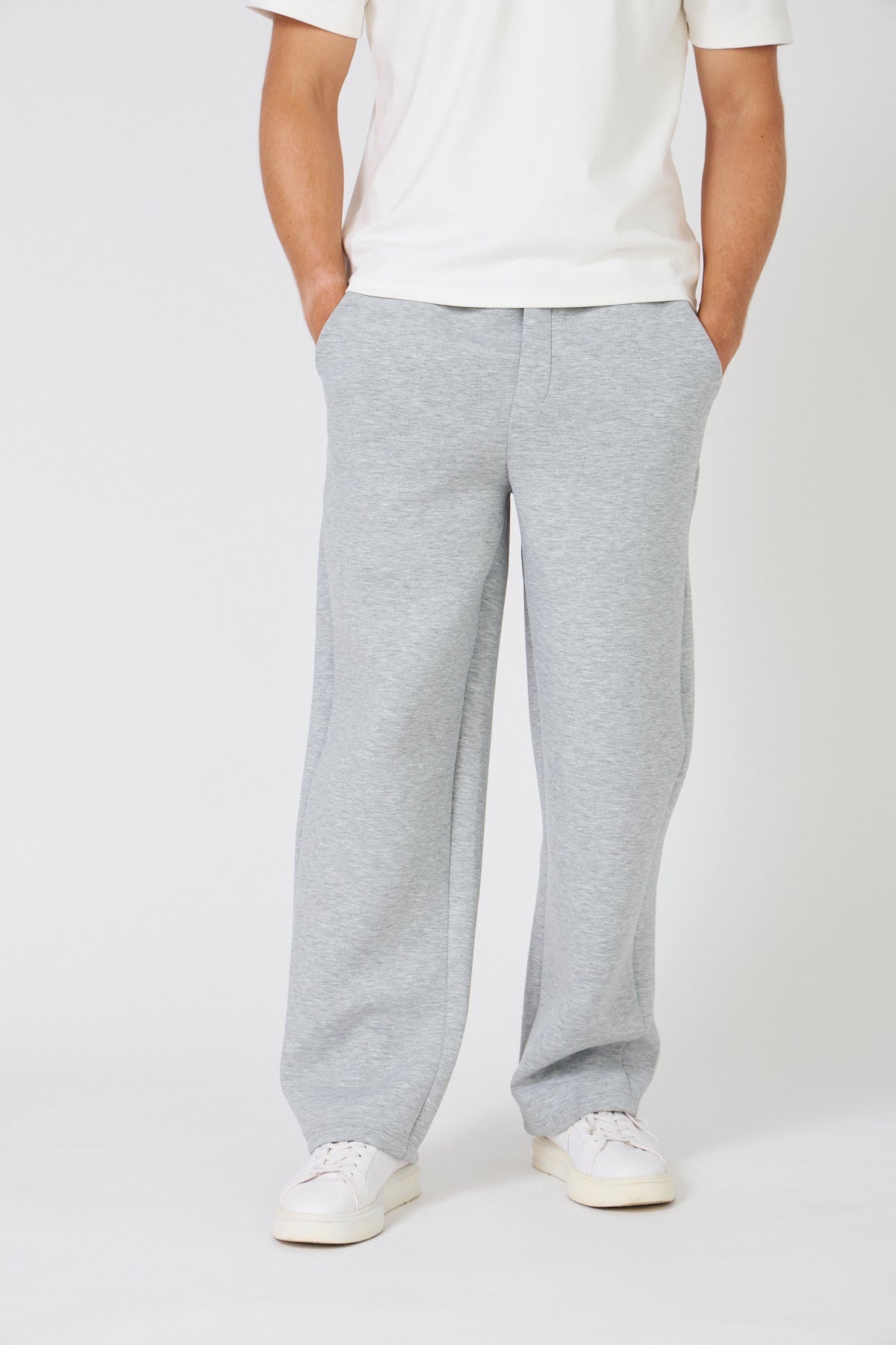 Casual oversized sweatshirt and jogging suit