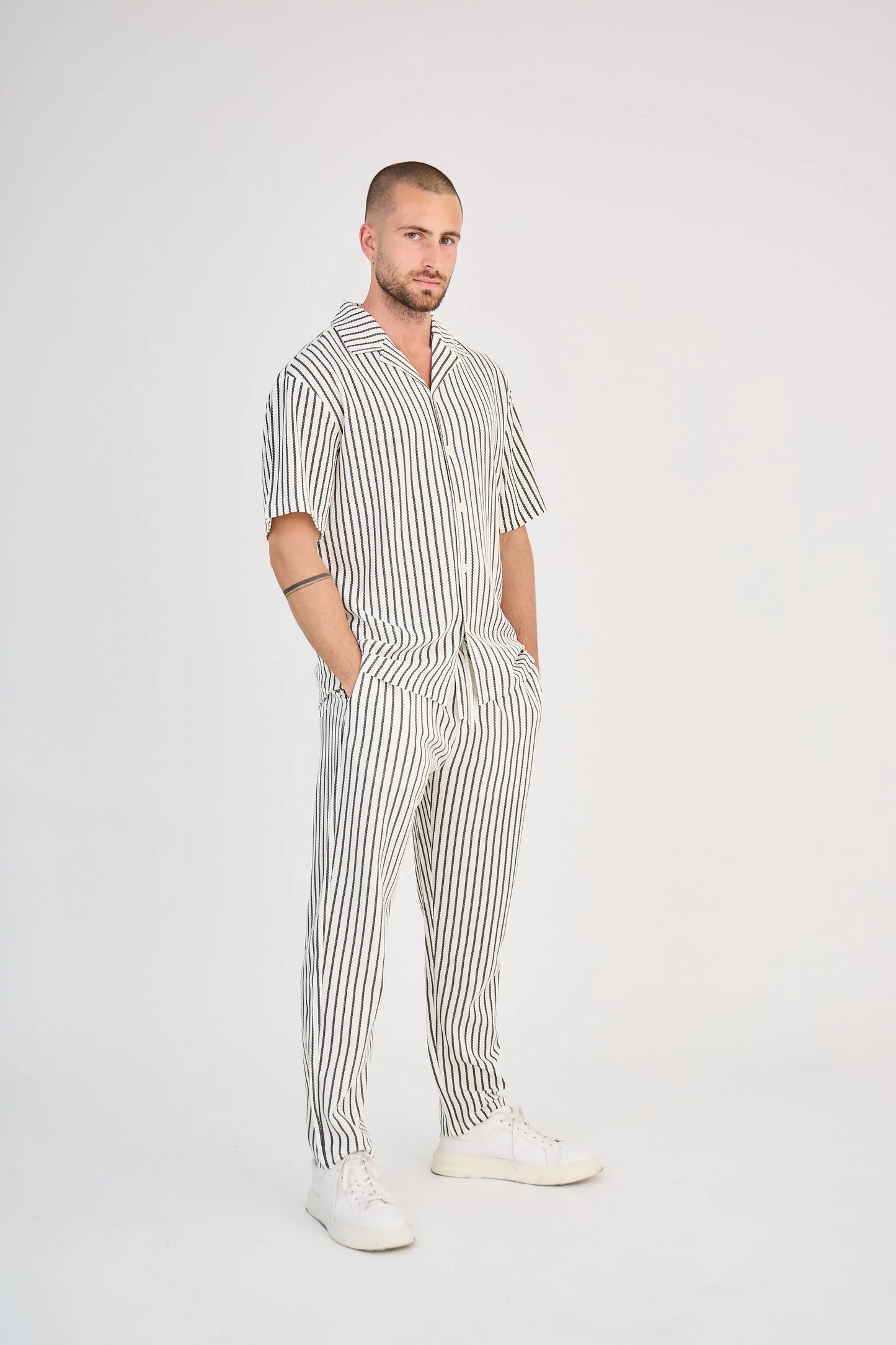 Ensemble Maille Rayée Écru Pantalon