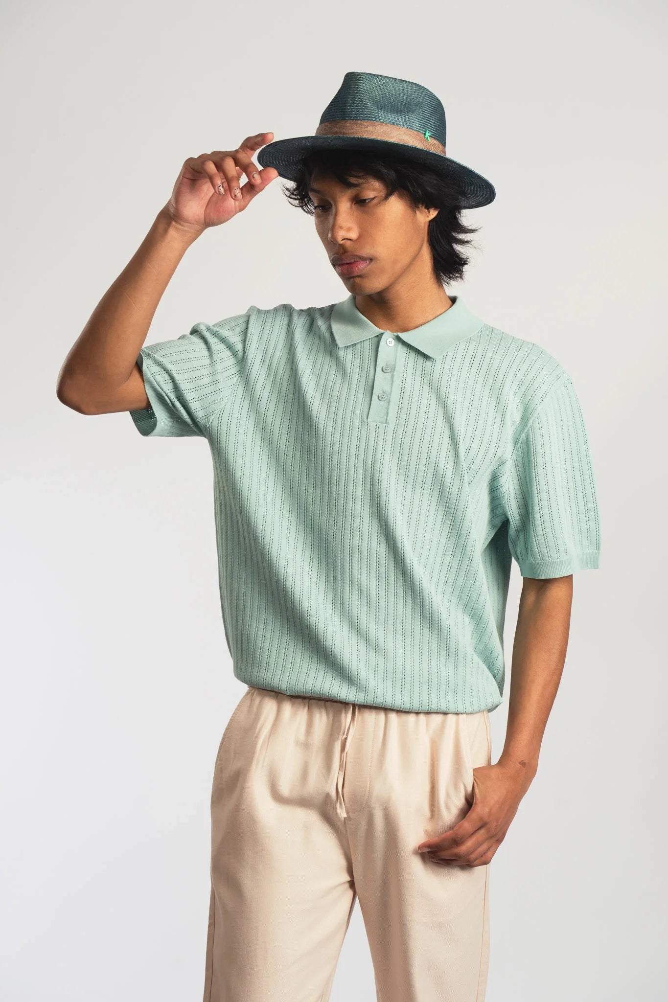 Comment composer un look d’été chic et minimaliste ?