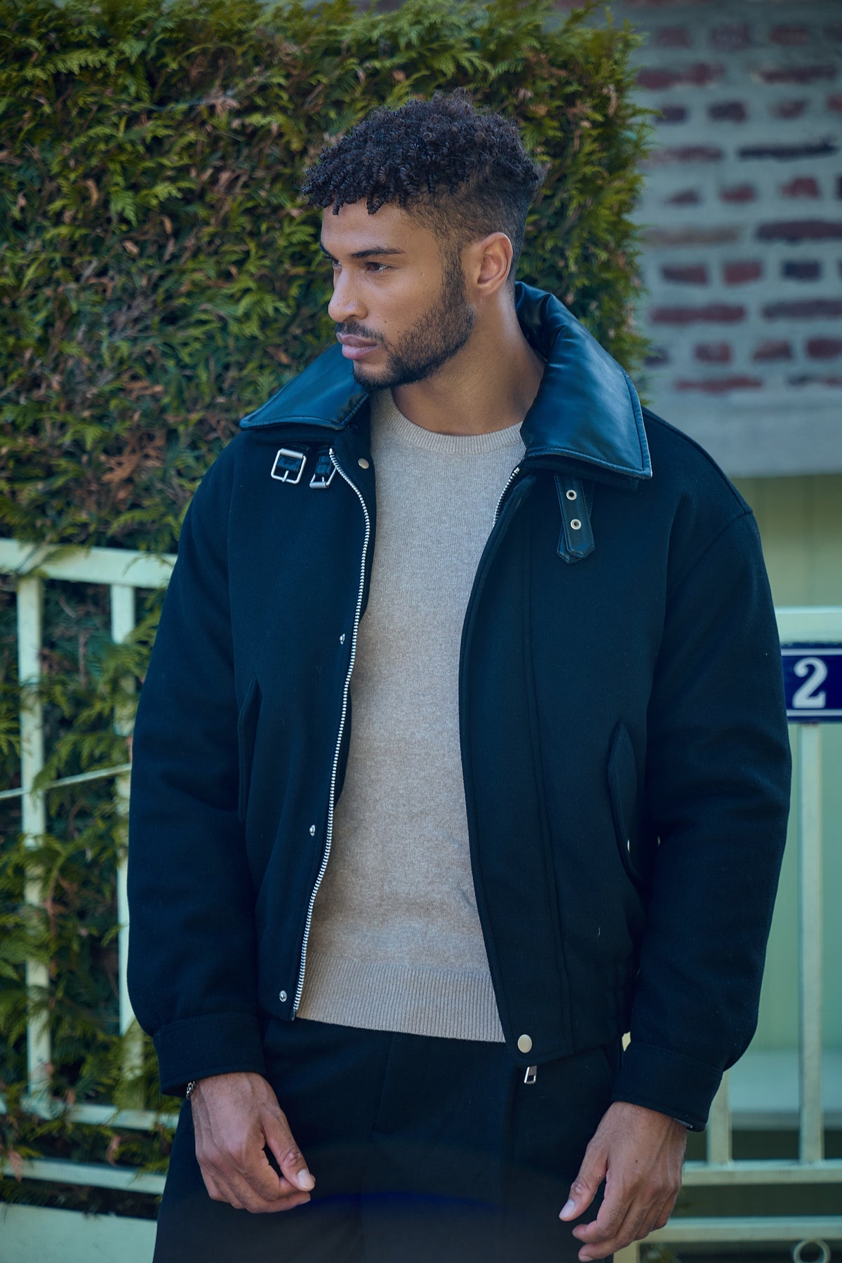 Blouson Homme à Col Contrasté  – Casual Chic