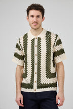 Chemise tricotée ajourée manches courtes