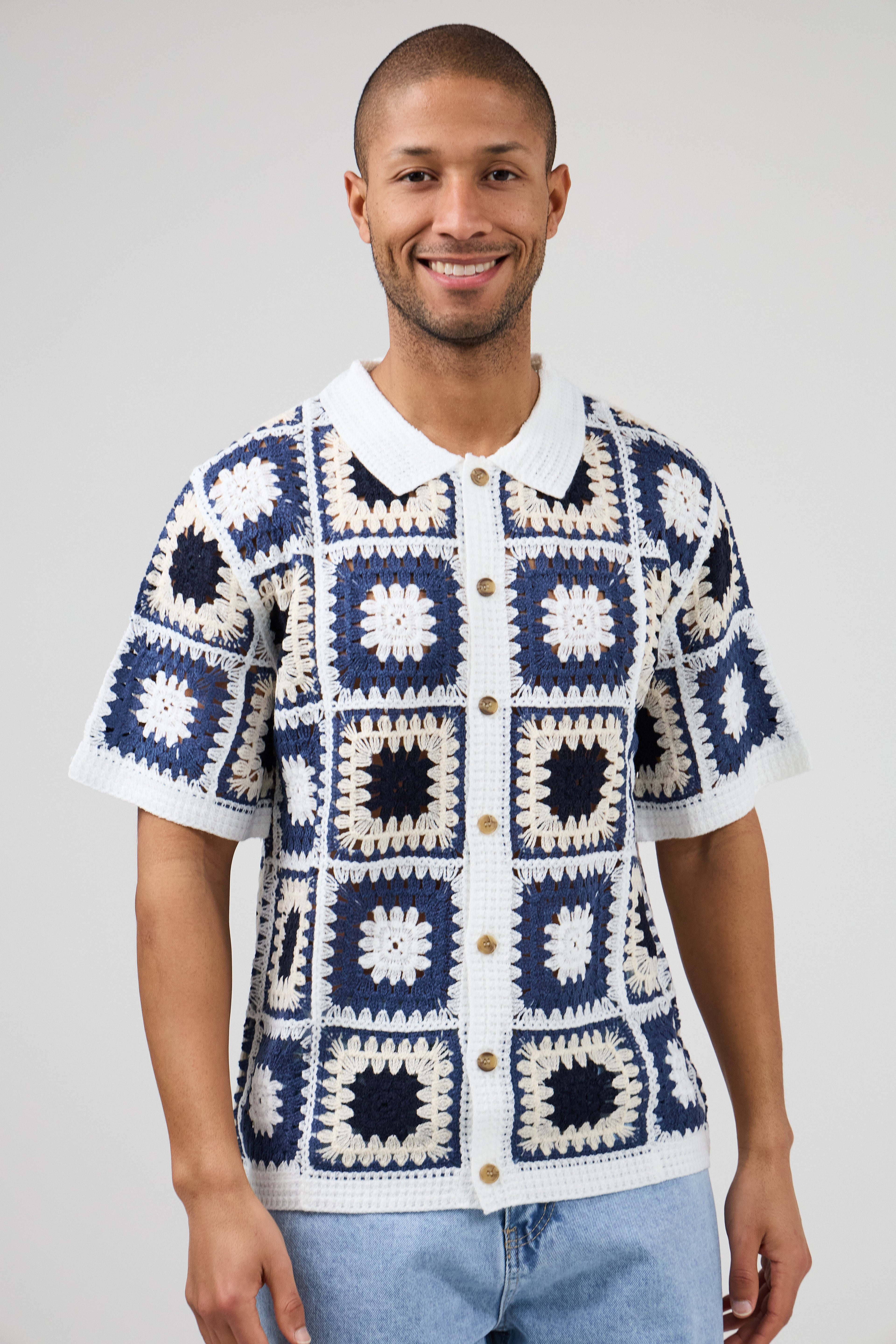 Chemise polo homme en maille crochet à motifs