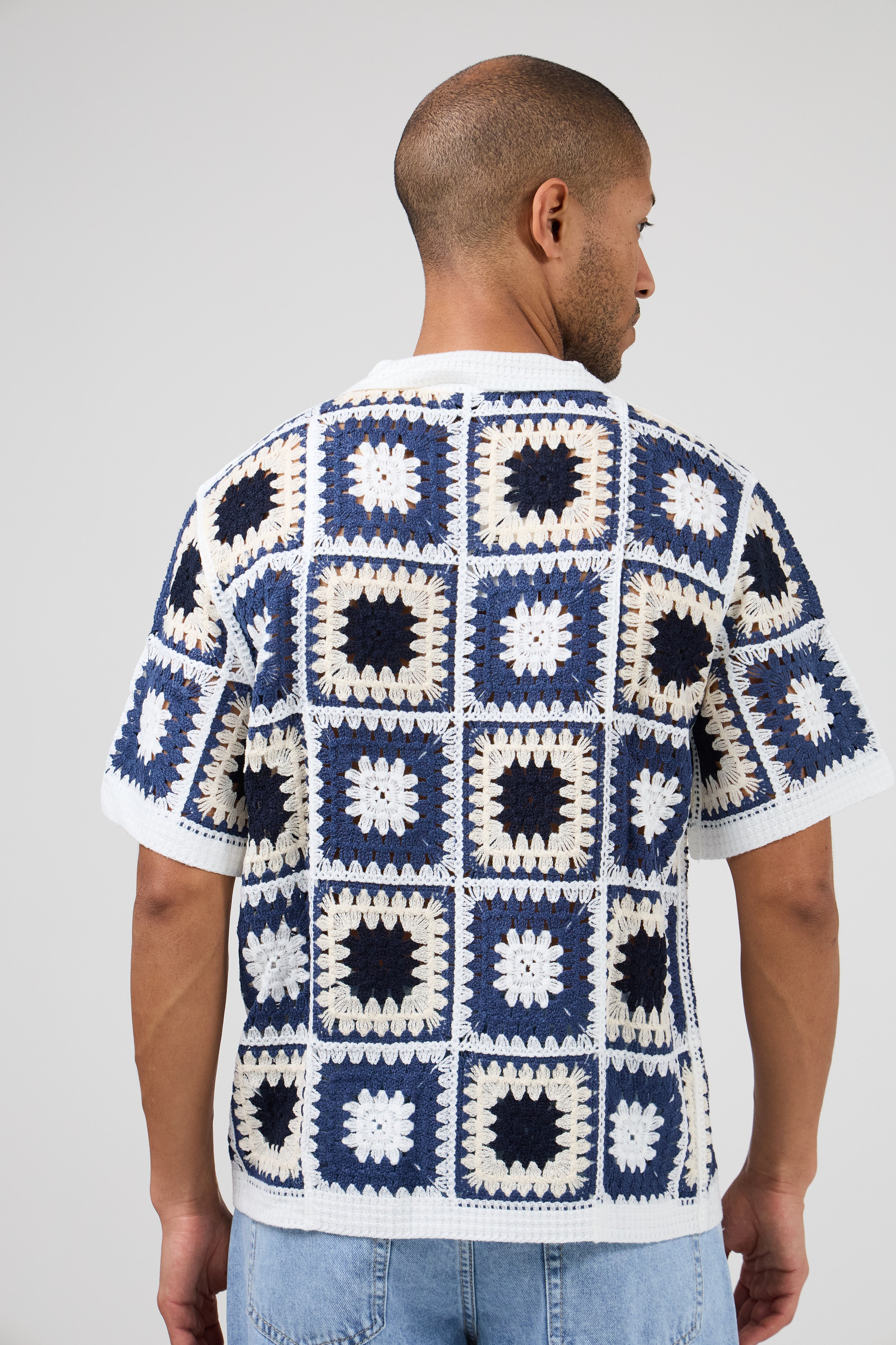 Chemise polo homme en maille crochet à motifs