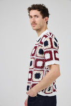 Chemise polo homme en maille crochet à motifs