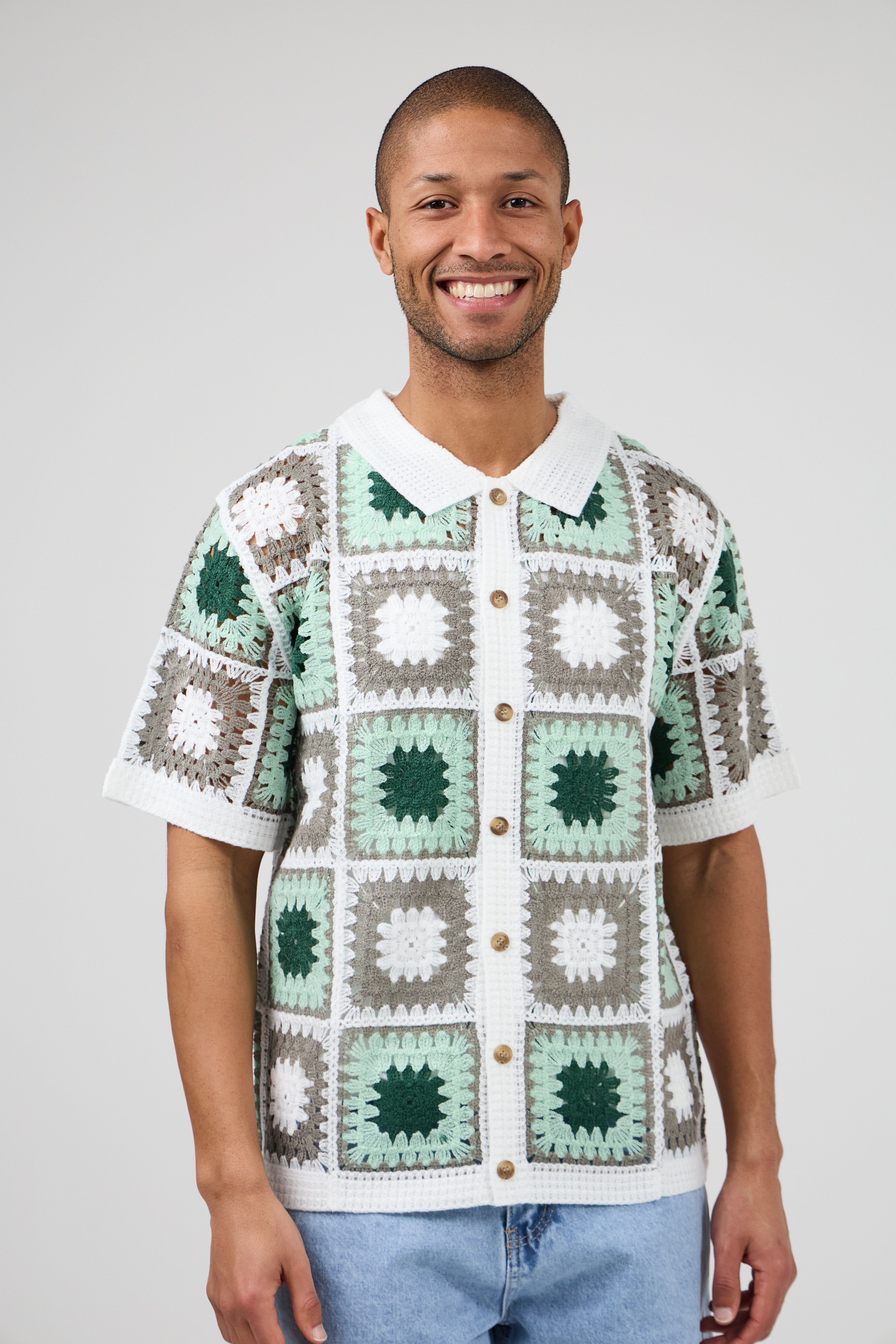 Chemise polo homme en maille crochet à motifs