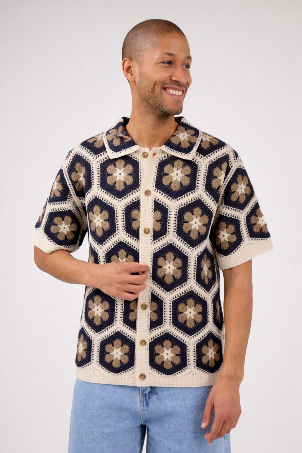 Chemise en crochet à motif floral – Manches courtes