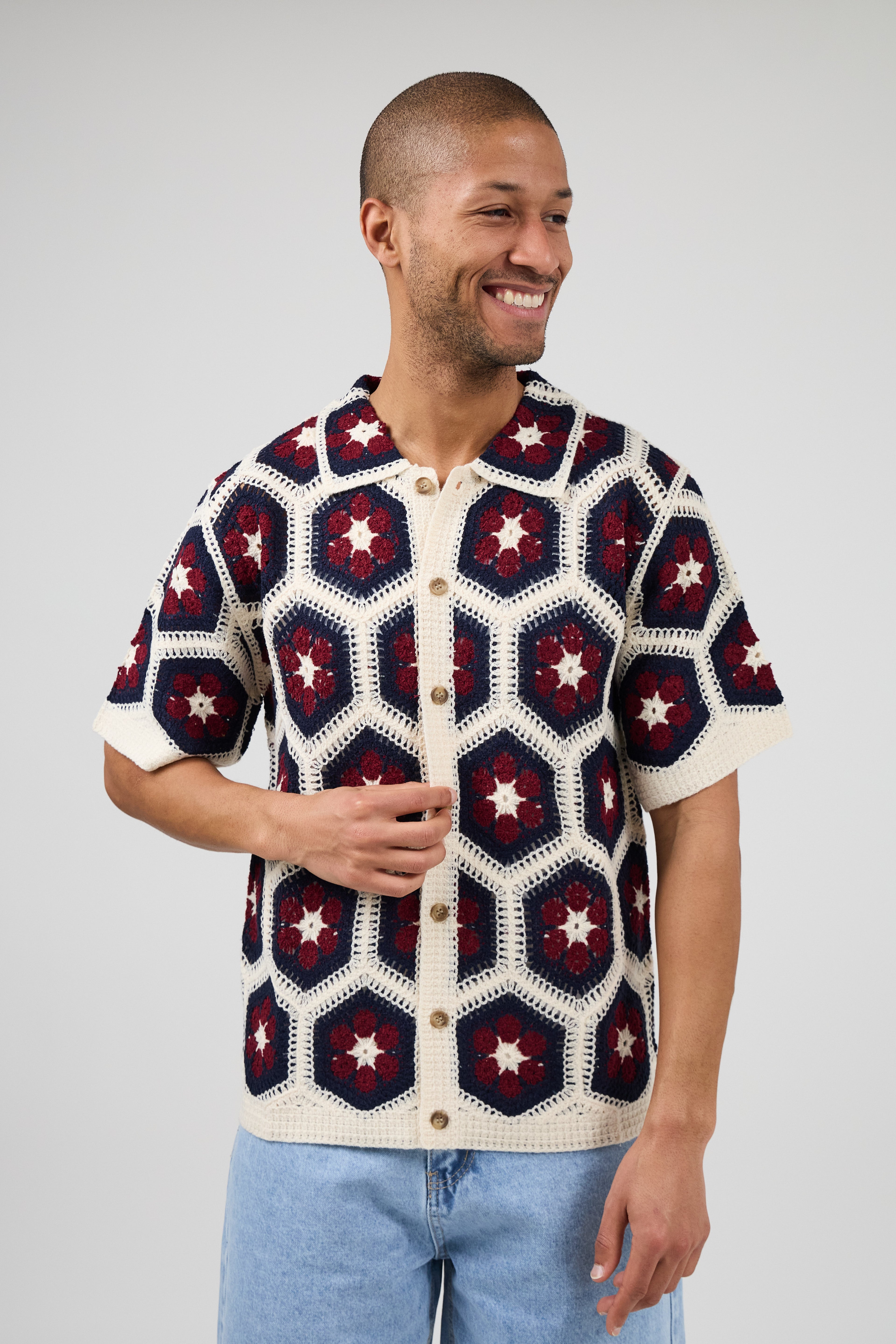 Chemise en crochet à motif floral – Manches courtes