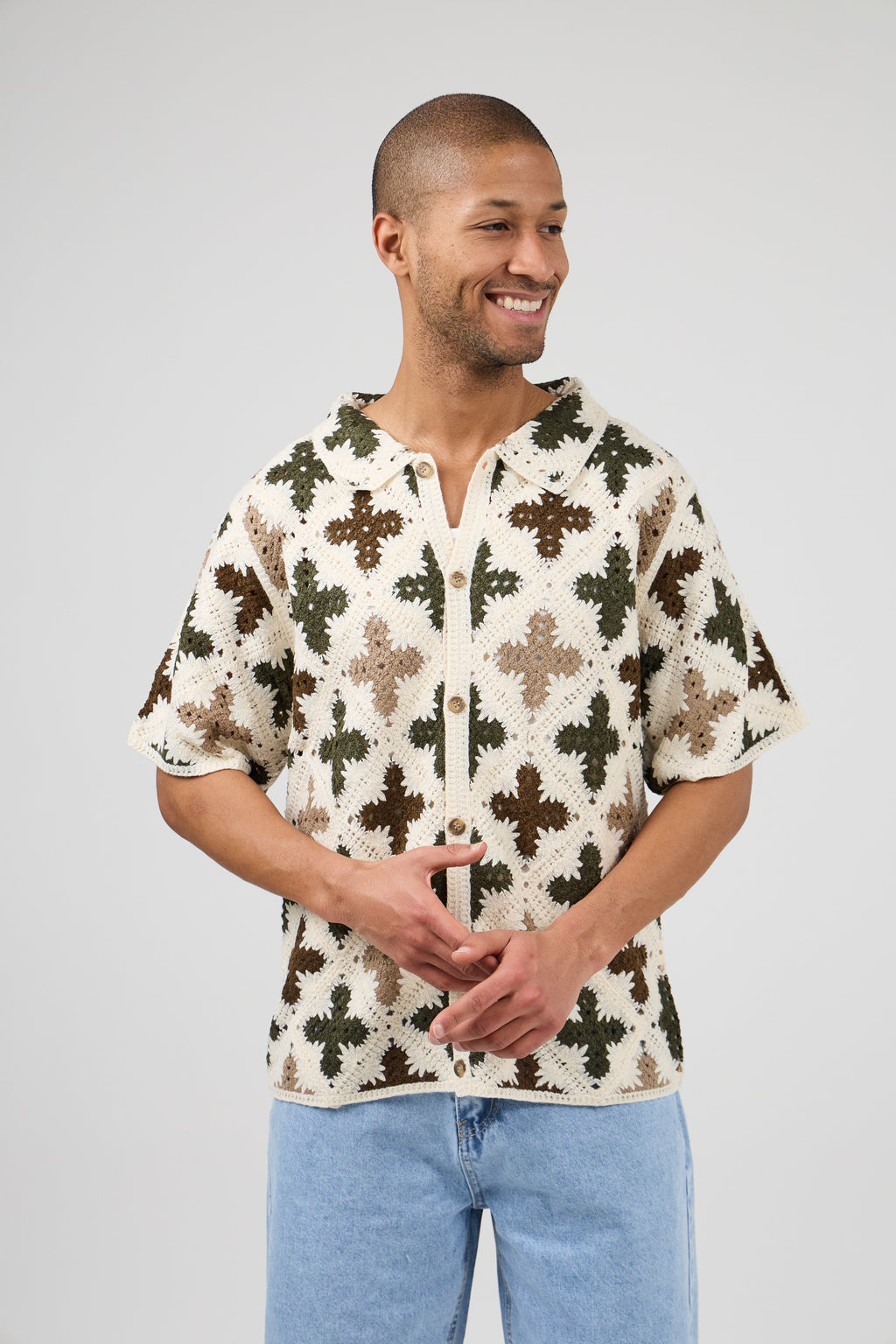 Chemise en crochet à motif floral géométrique