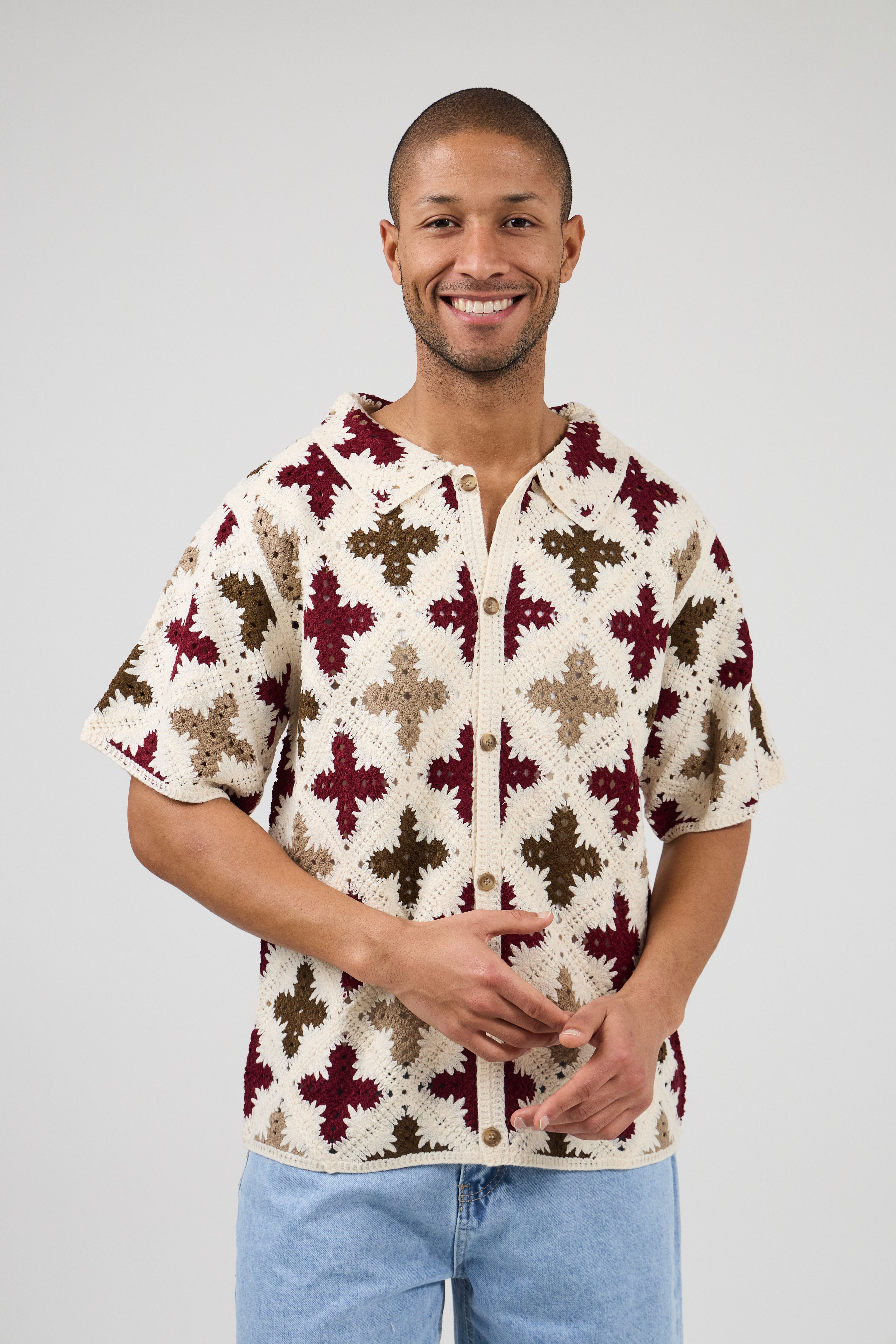 Chemise en crochet à motif floral géométrique