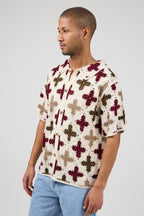Chemise en crochet à motif floral géométrique
