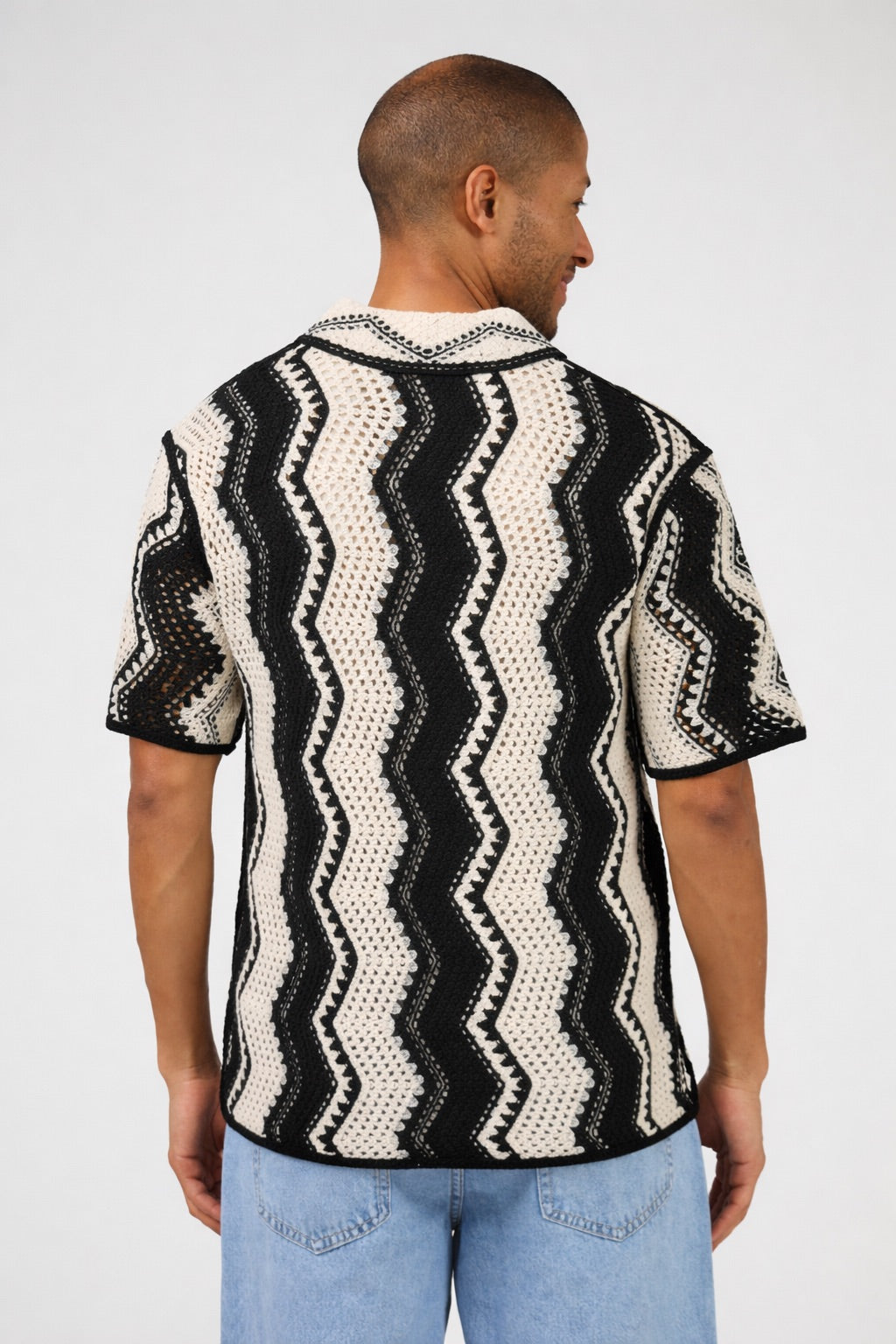 Chemise en maille crochet à motif zigzag – Manches courtes