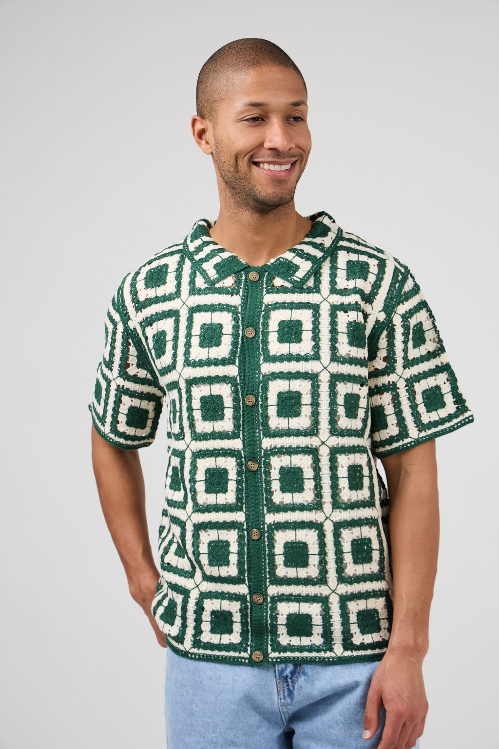 Chemise homme en maille crochet à motifs rétro