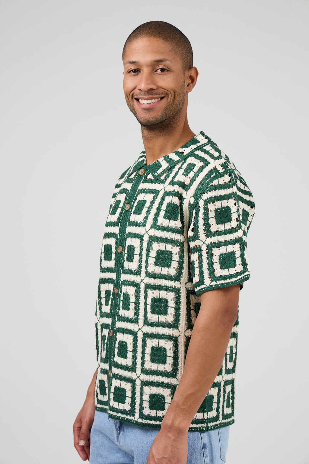 Chemise homme en maille crochet à motifs rétro