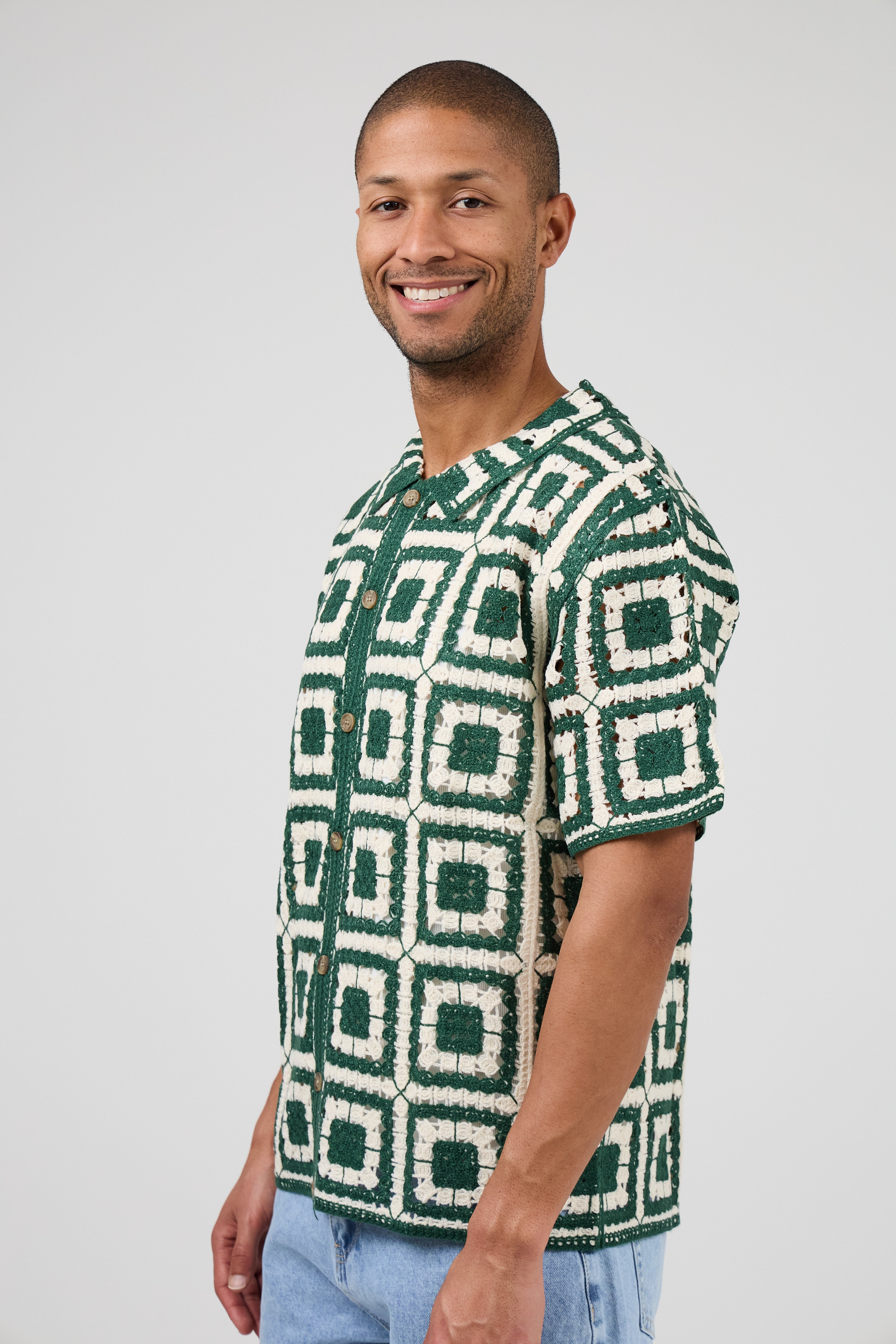 Chemise homme en maille crochet à motifs rétro