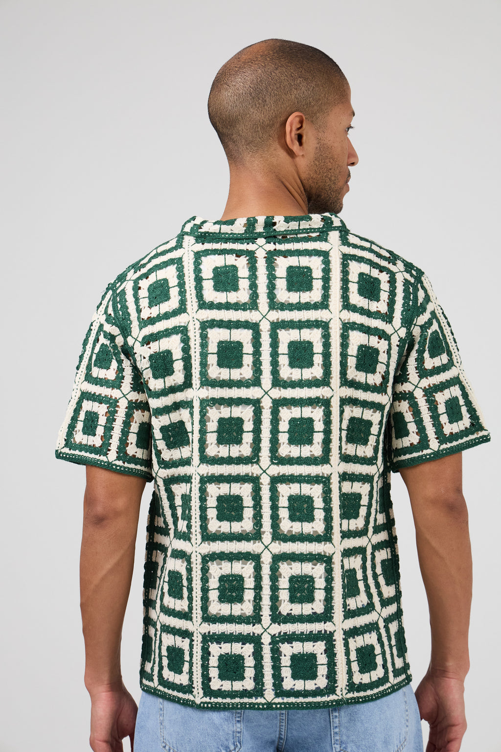 Chemise homme en maille crochet à motifs rétro