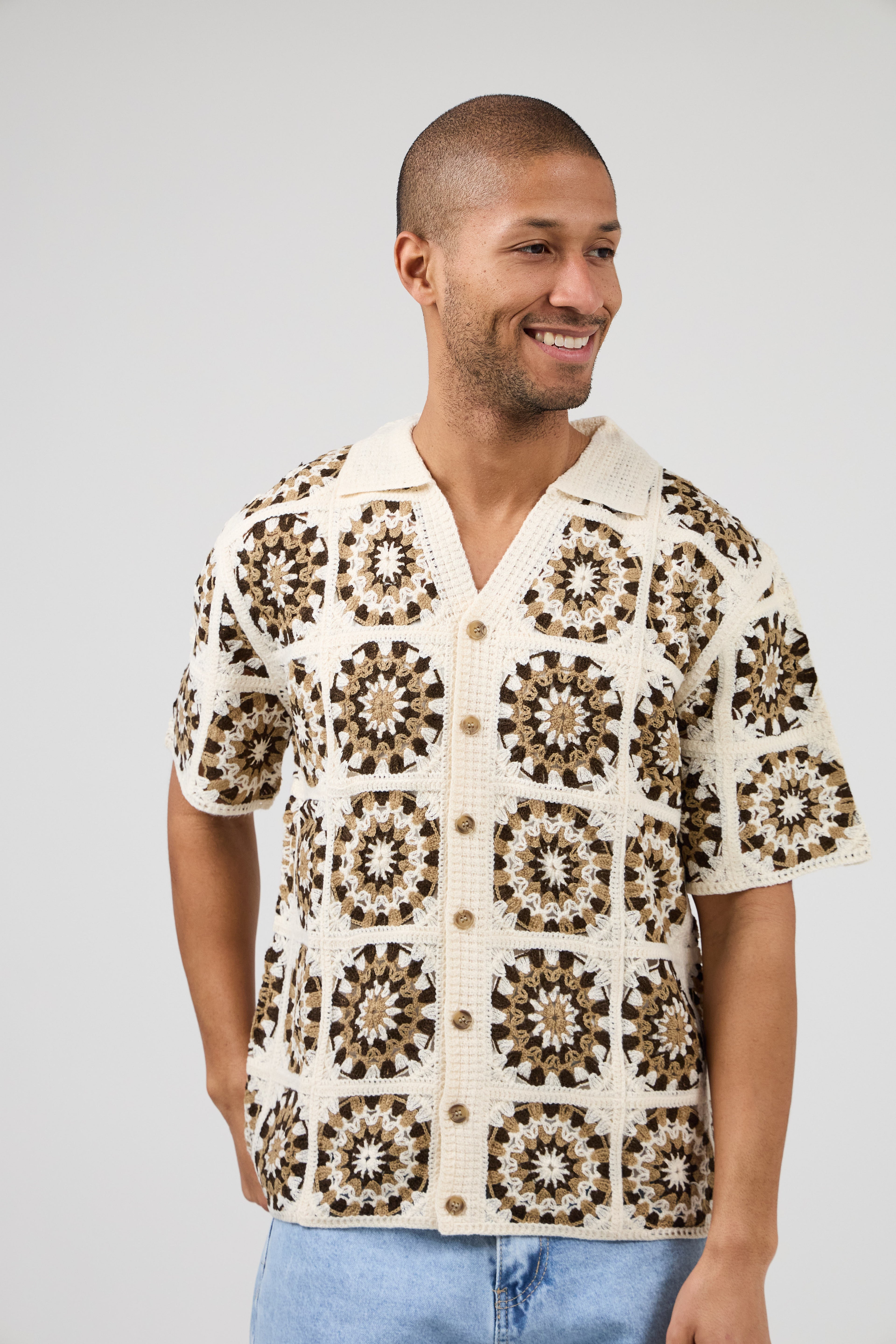 Chemise homme en maille crochet à motifs vintage