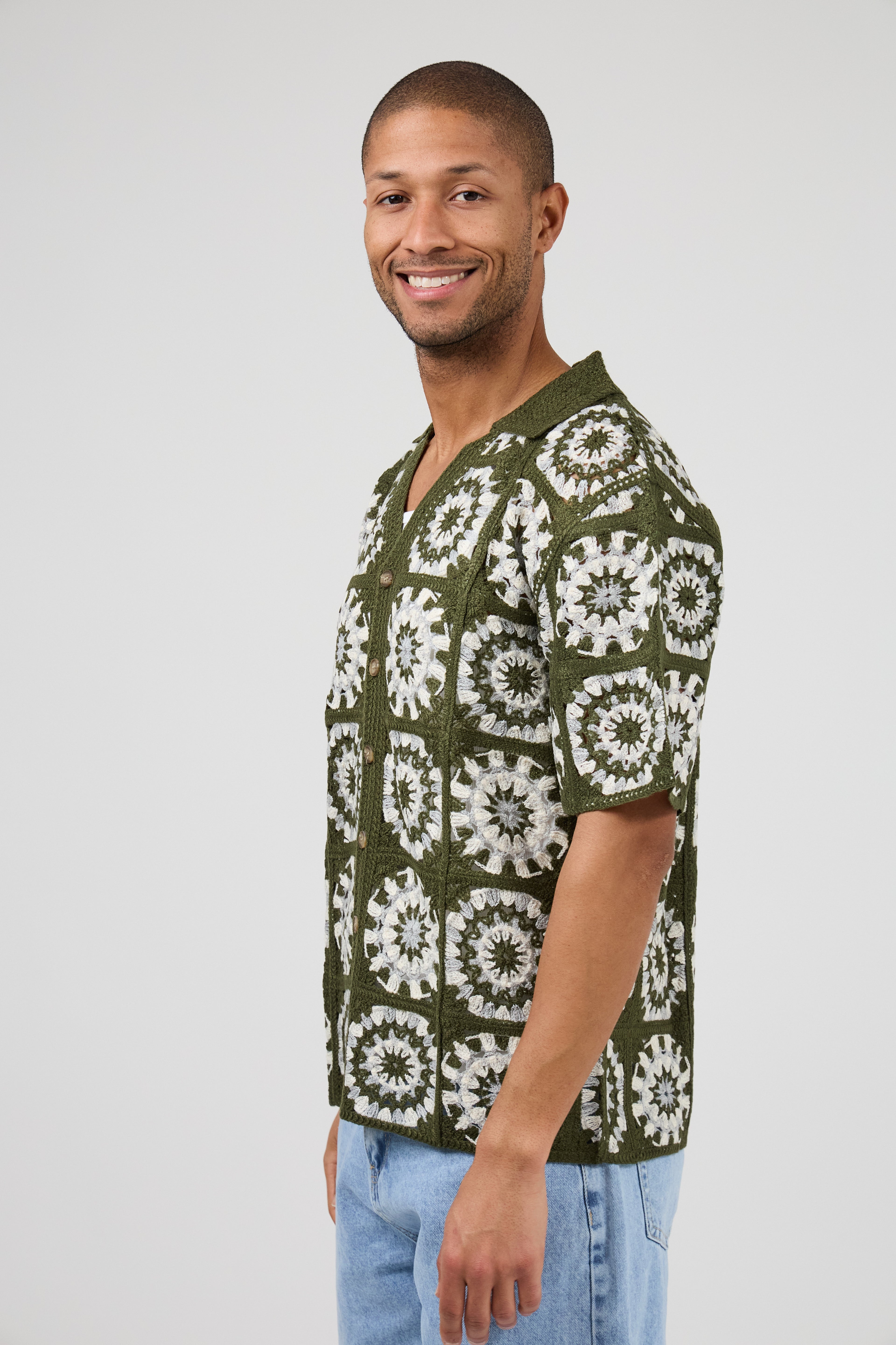 Chemise homme en maille crochet à motifs vintage