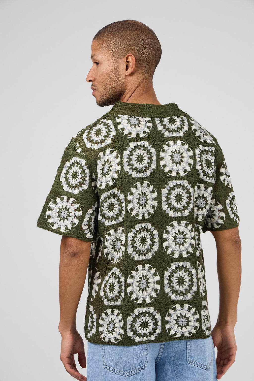 Chemise homme en maille crochet à motifs vintage