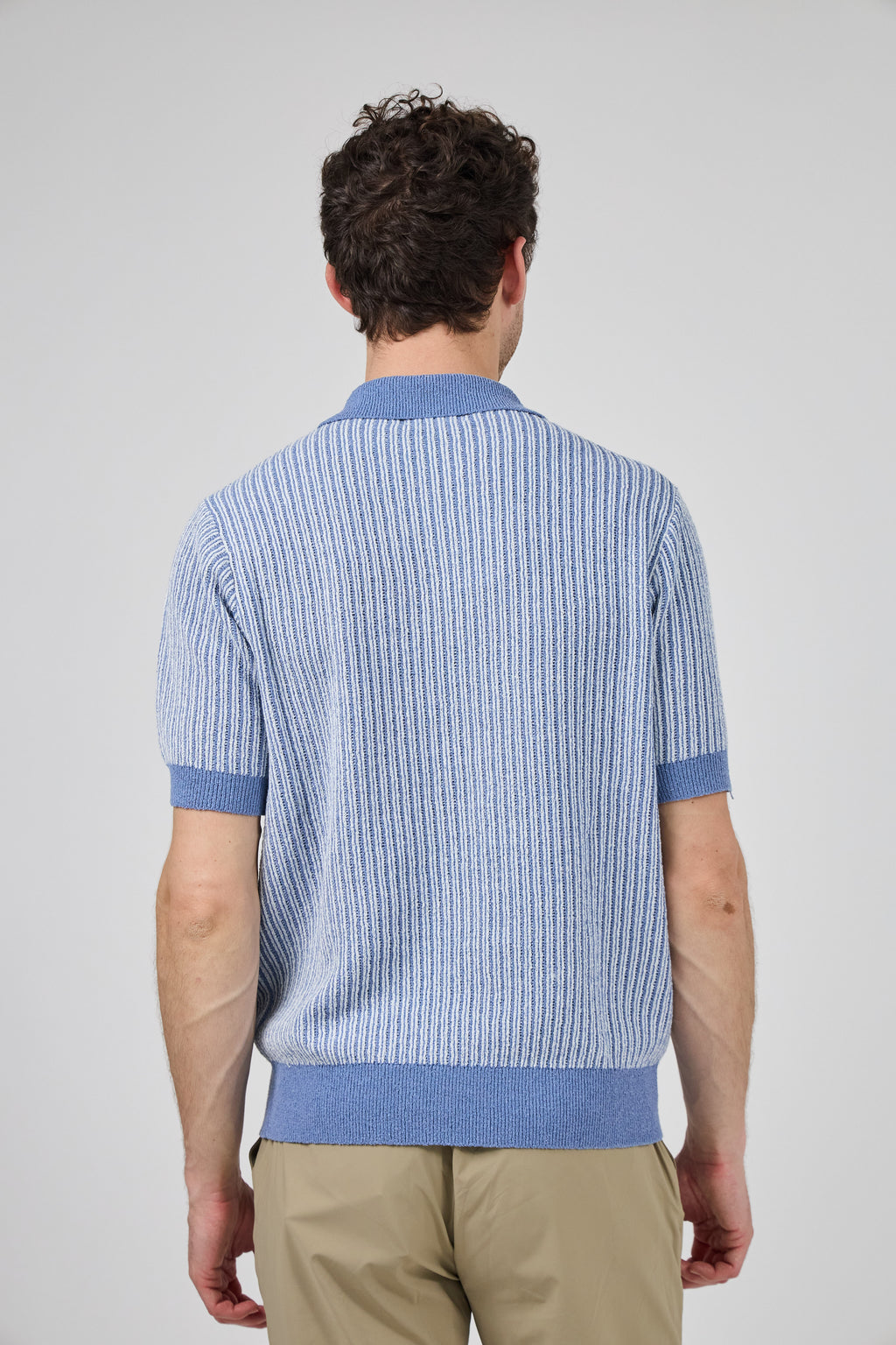 Polo en maille texturée à manches courtes