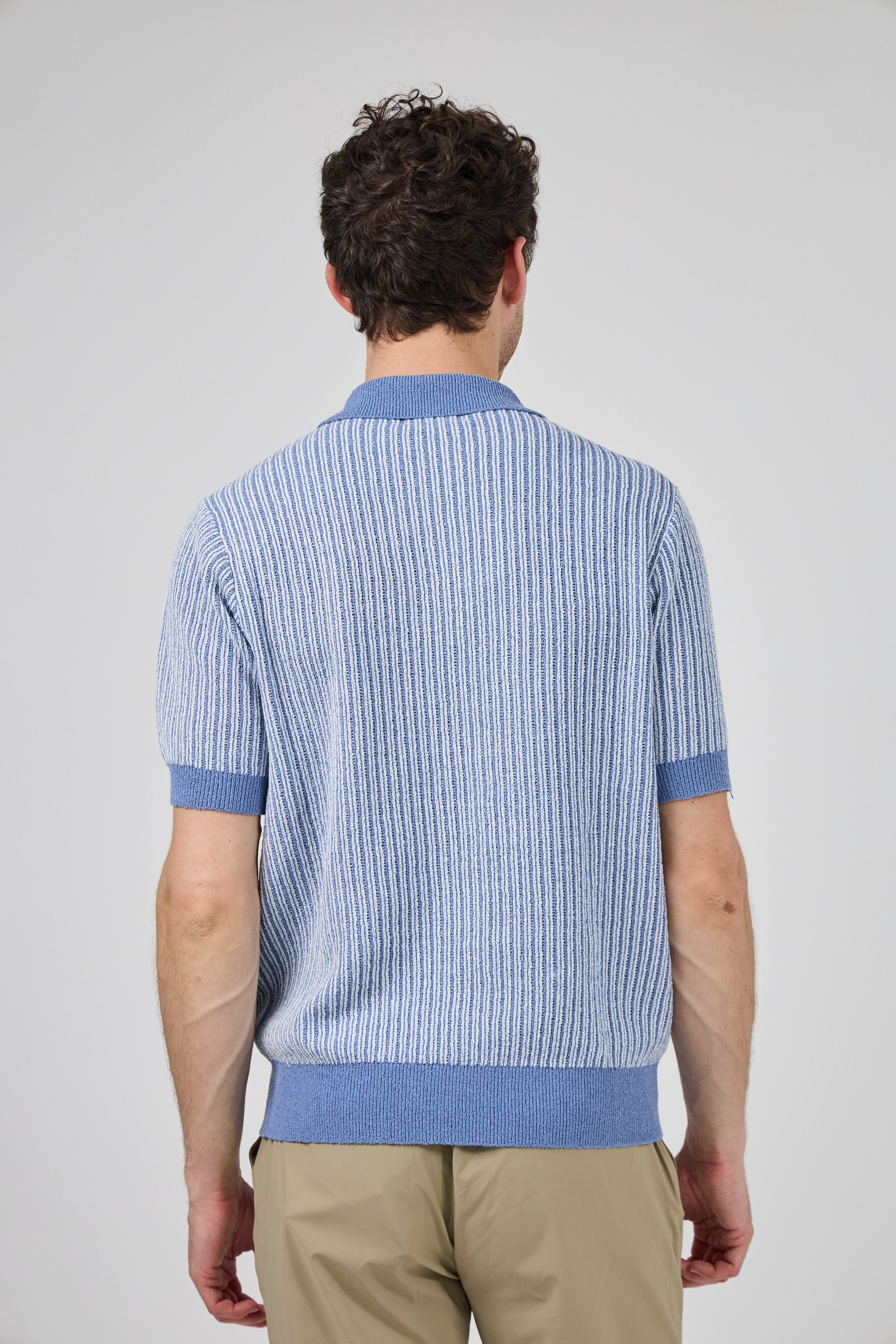 Polo en maille texturée à manches courtes