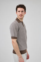 Polo en maille texturée à manches courtes