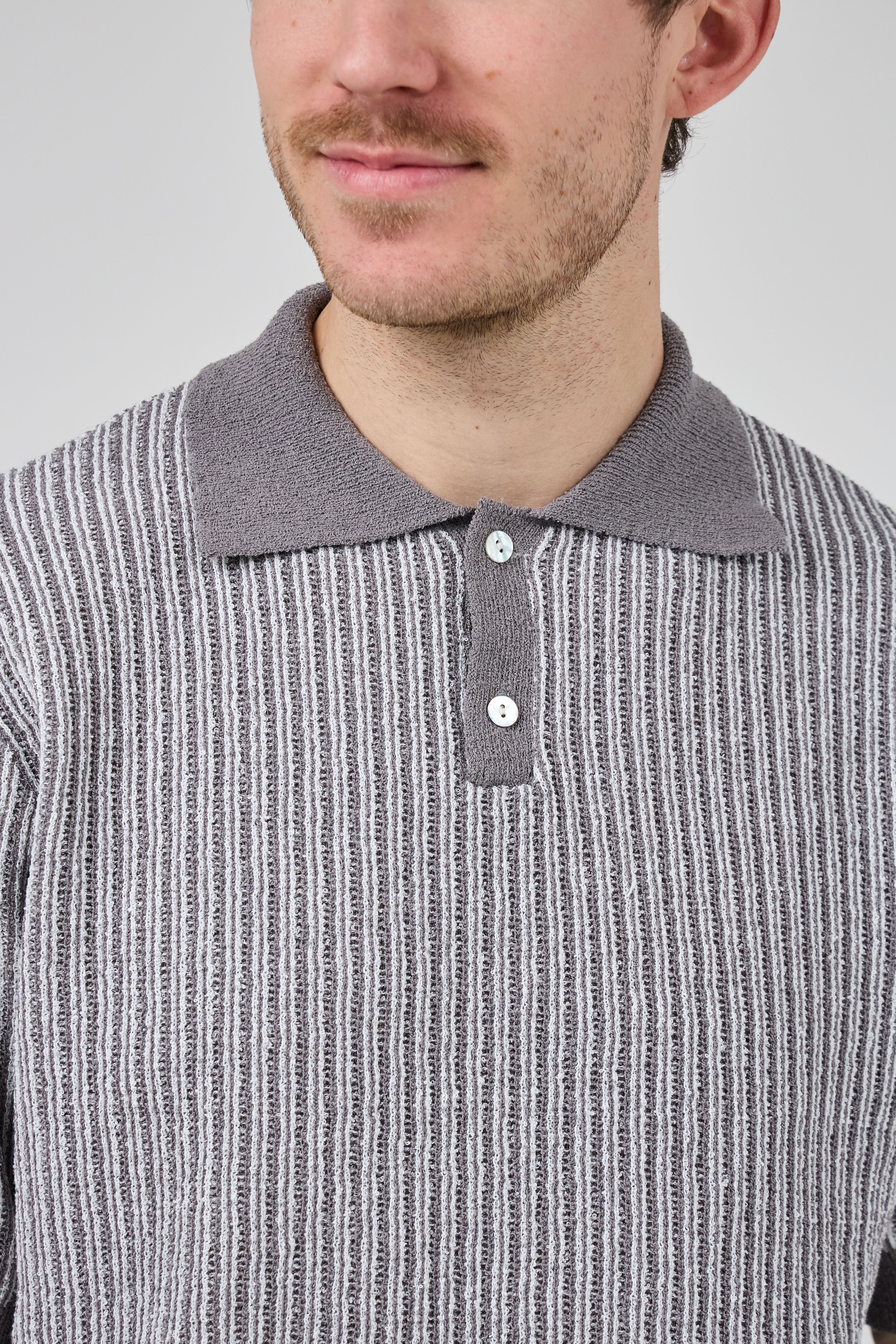 Polo en maille texturée à manches courtes