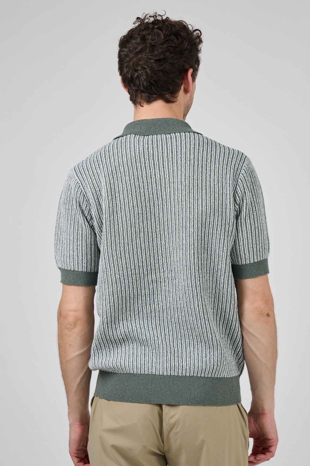Polo en maille texturée à manches courtes