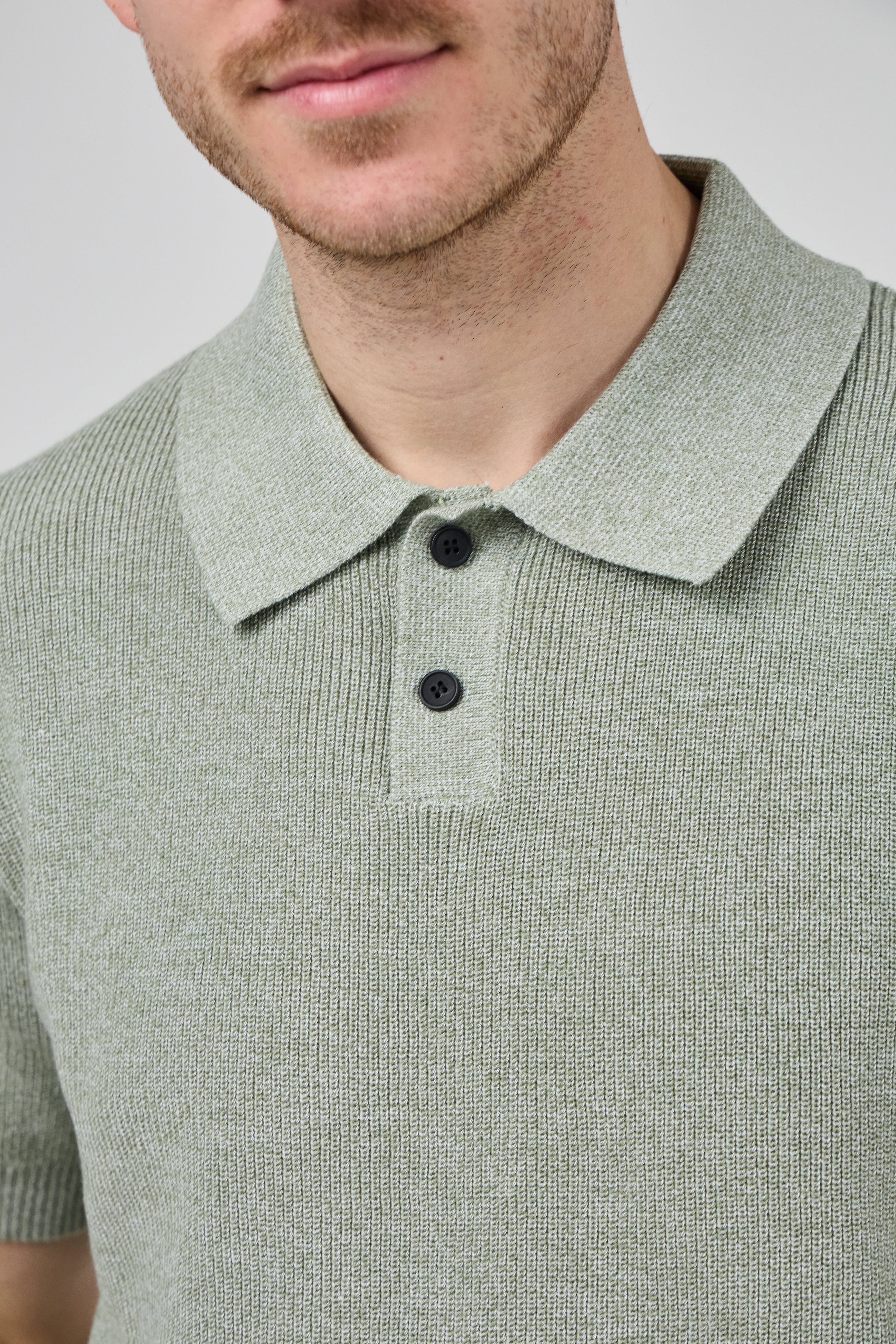 Polo en maille texturée à manches courtes
