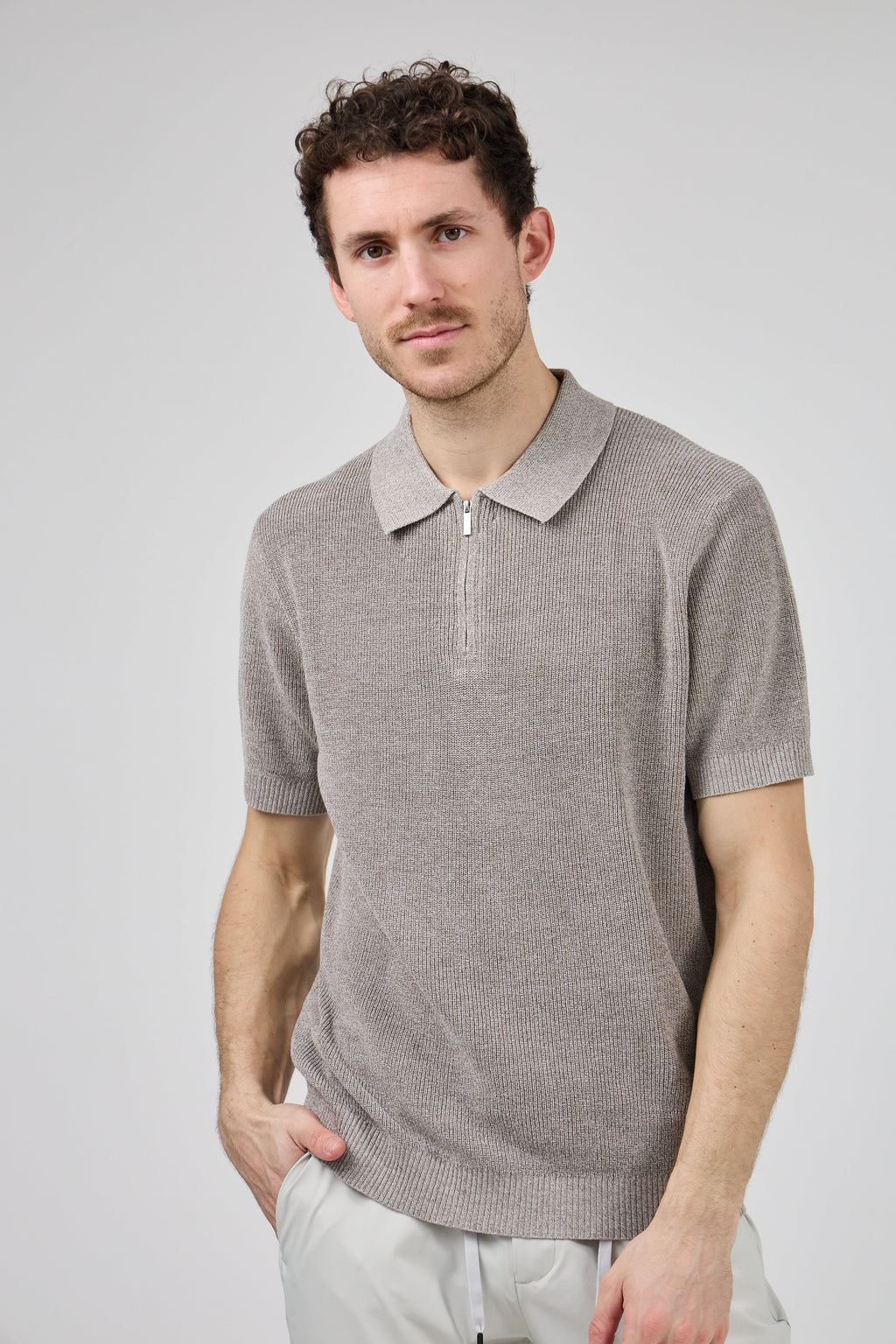 Polo en maille texturée à demi-zip pour homme