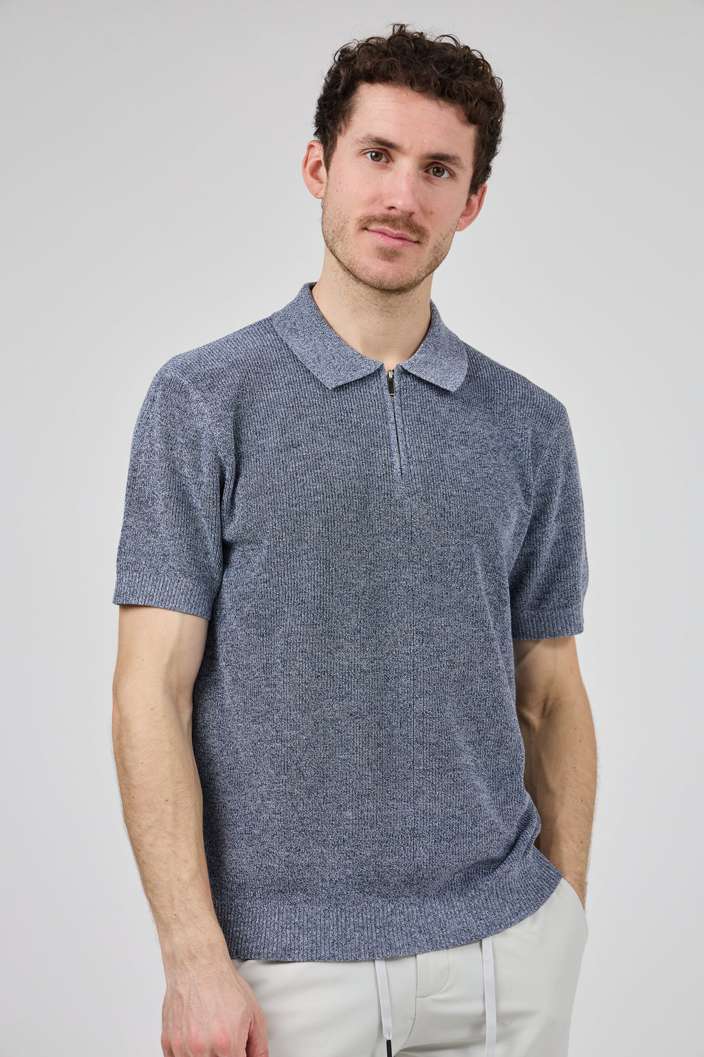 Polo en maille texturée à demi-zip pour homme