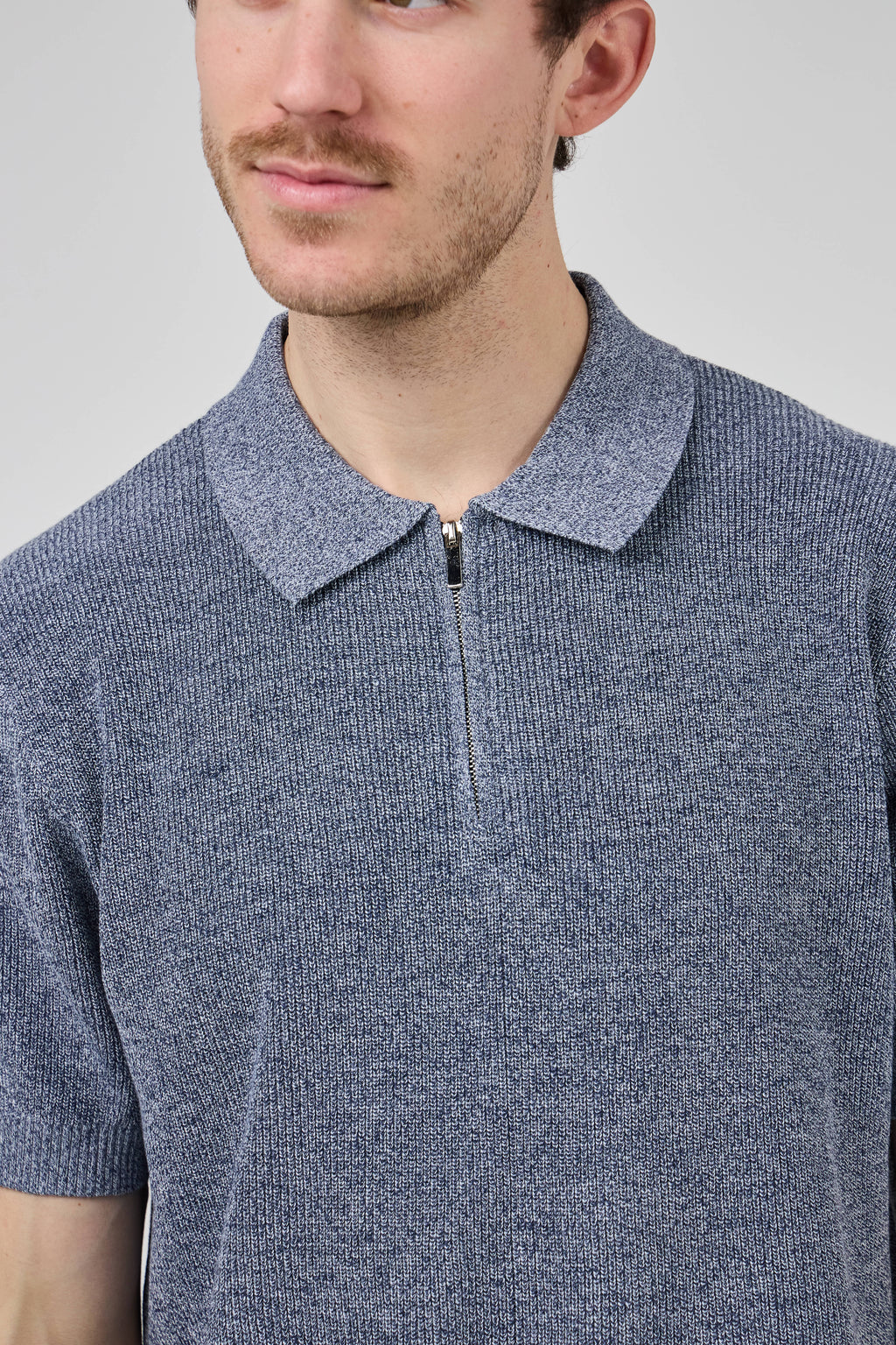 Polo en maille texturée à demi-zip pour homme
