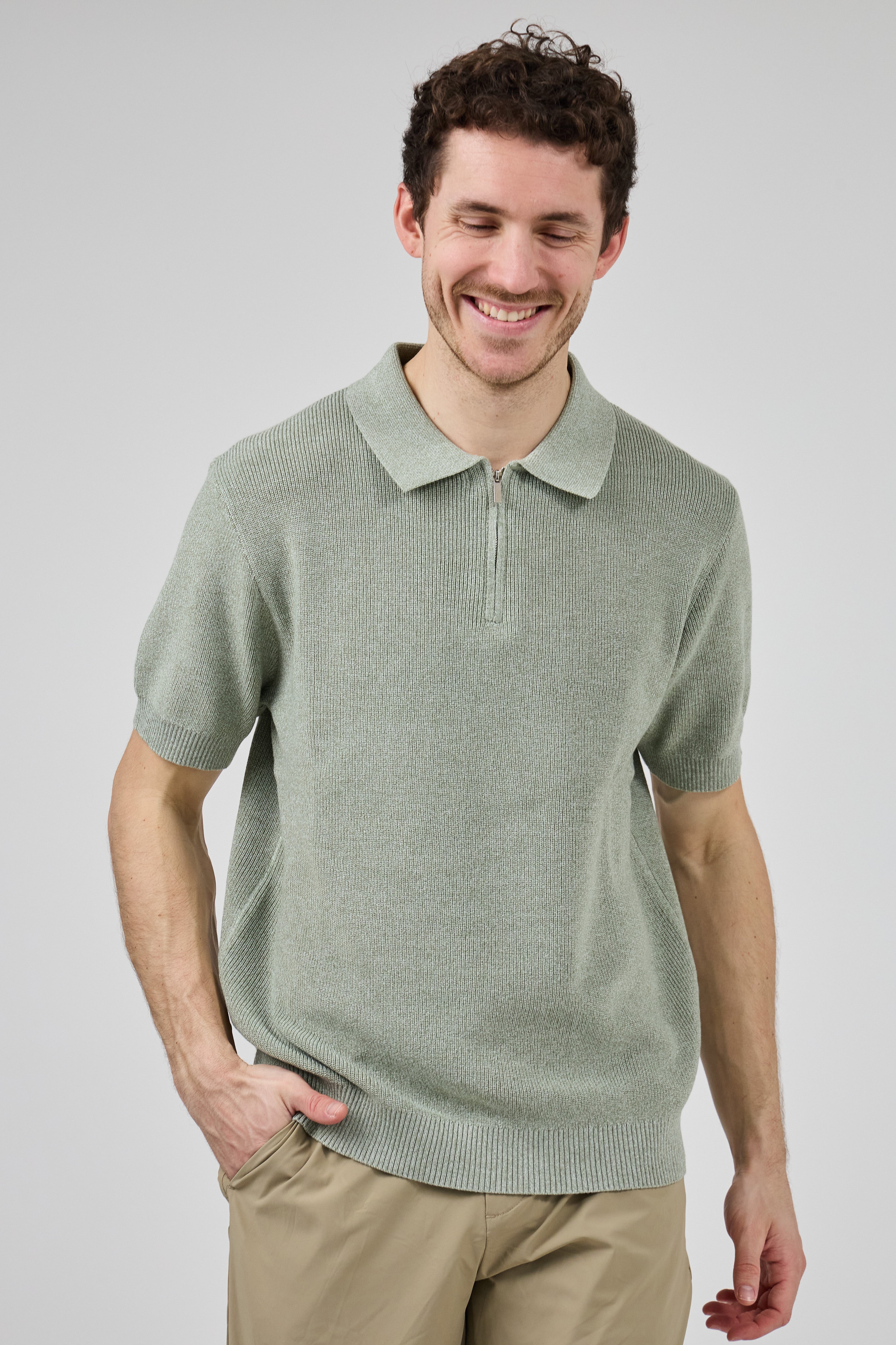 Polo en maille texturée à demi-zip pour homme