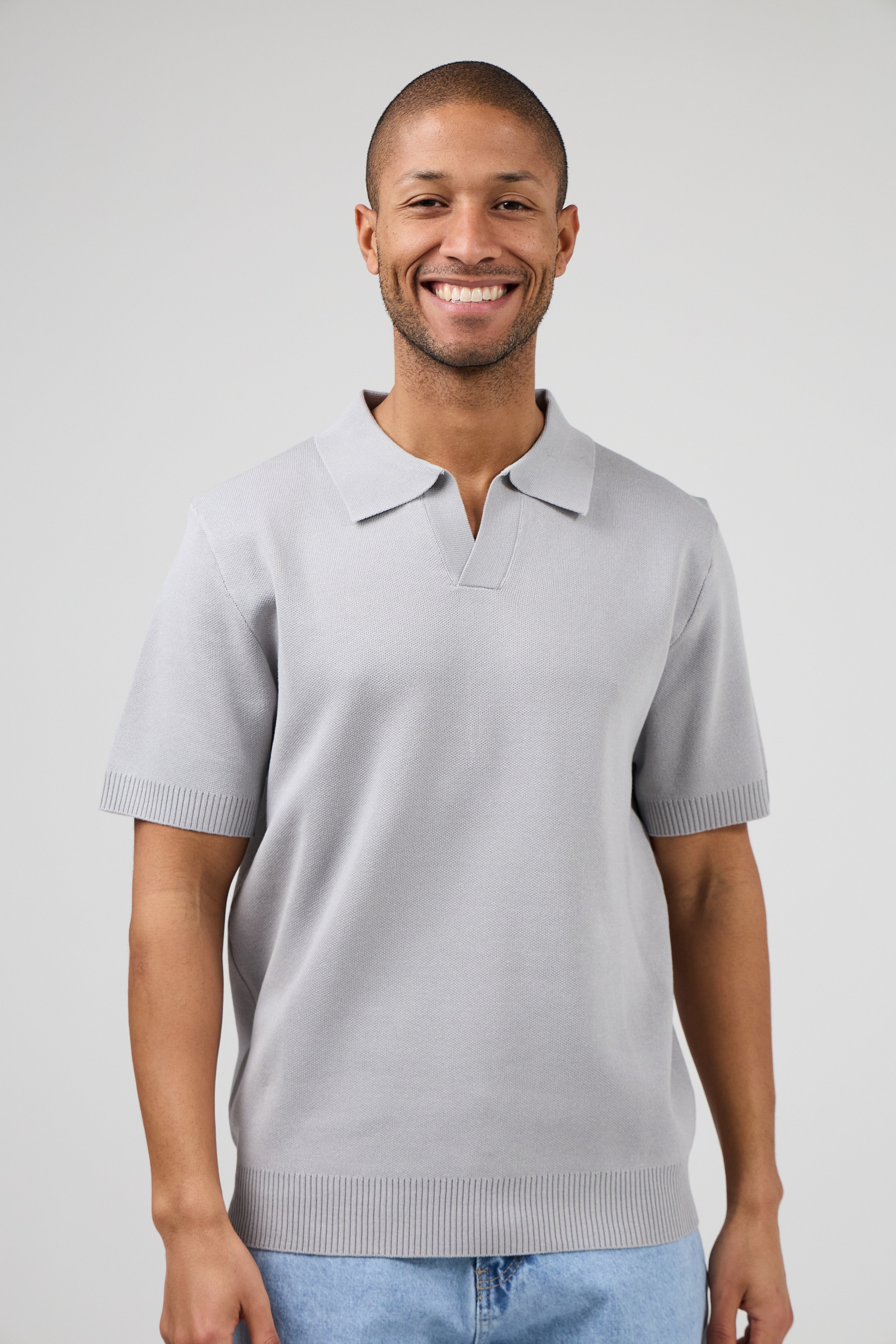 Polo tricoté à manches courtes