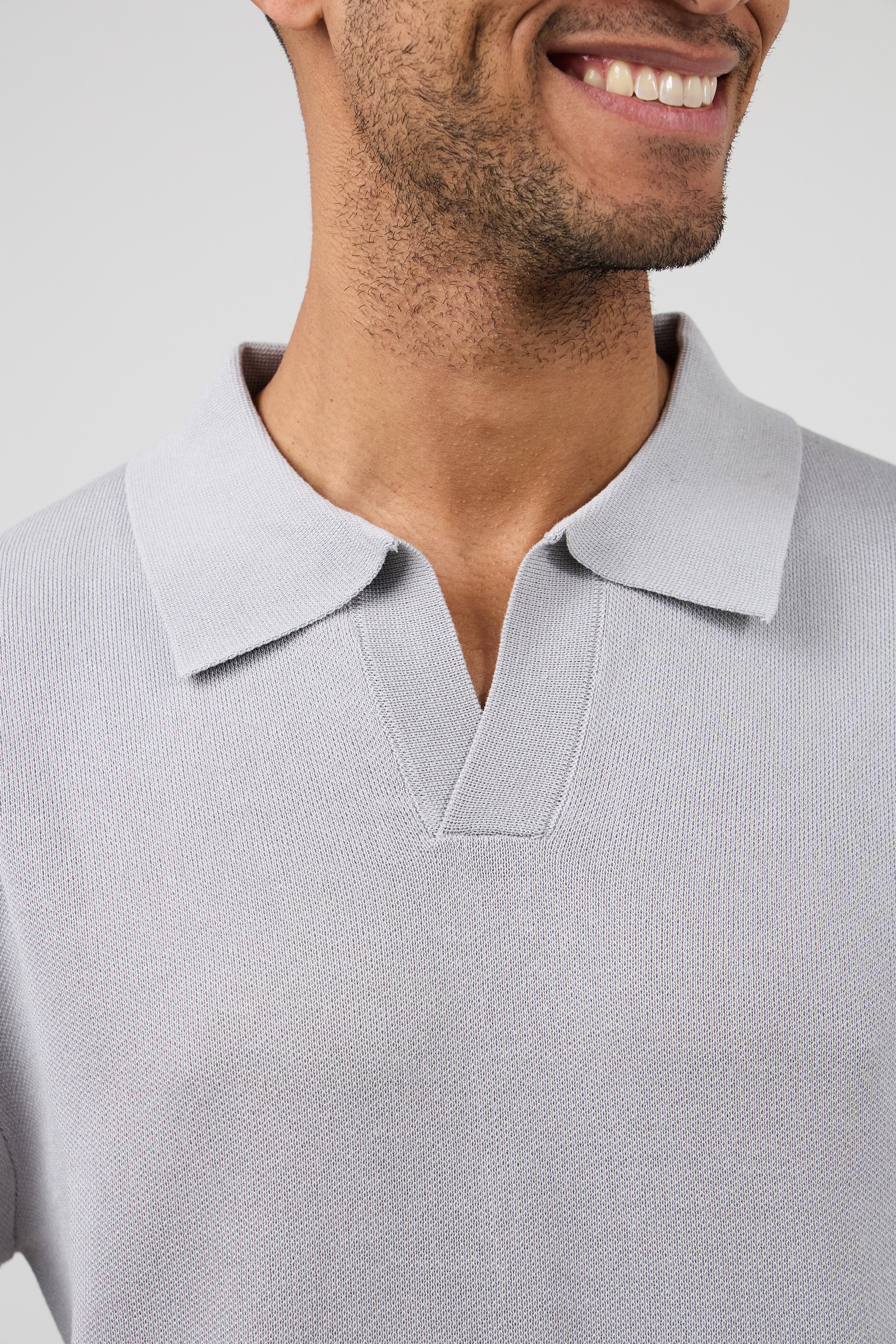 Polo tricoté à manches courtes