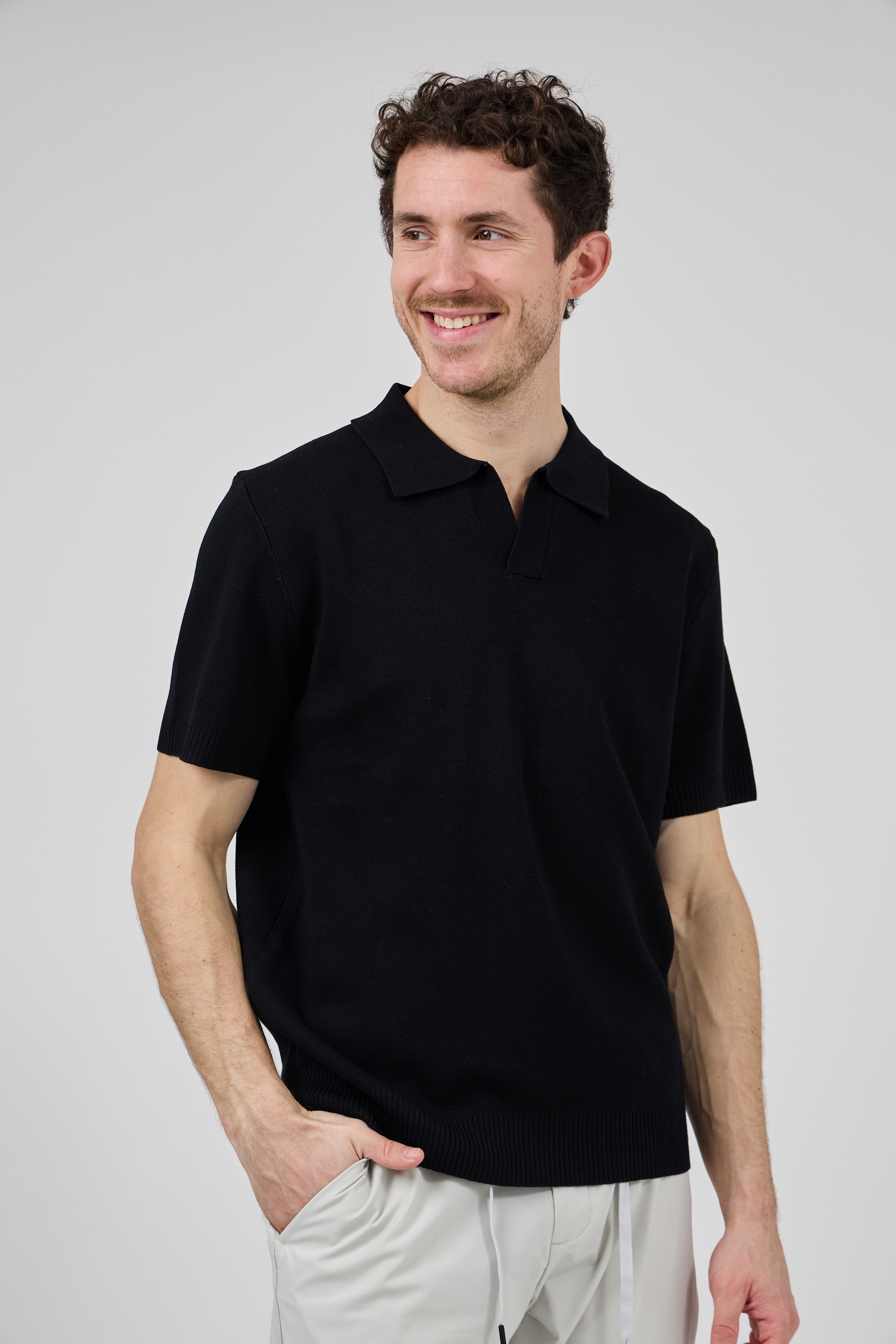 Polo tricoté à manches courtes