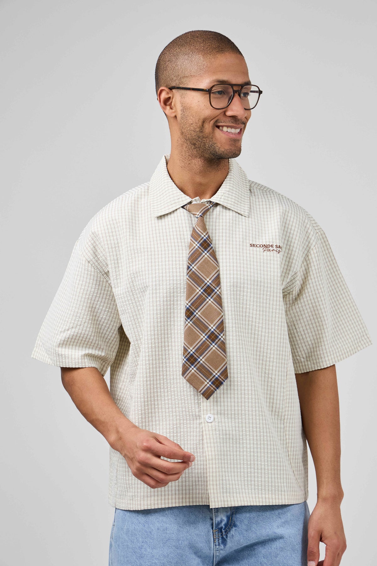 Chemise Oversize à Carreaux avec Cravate – Urban College