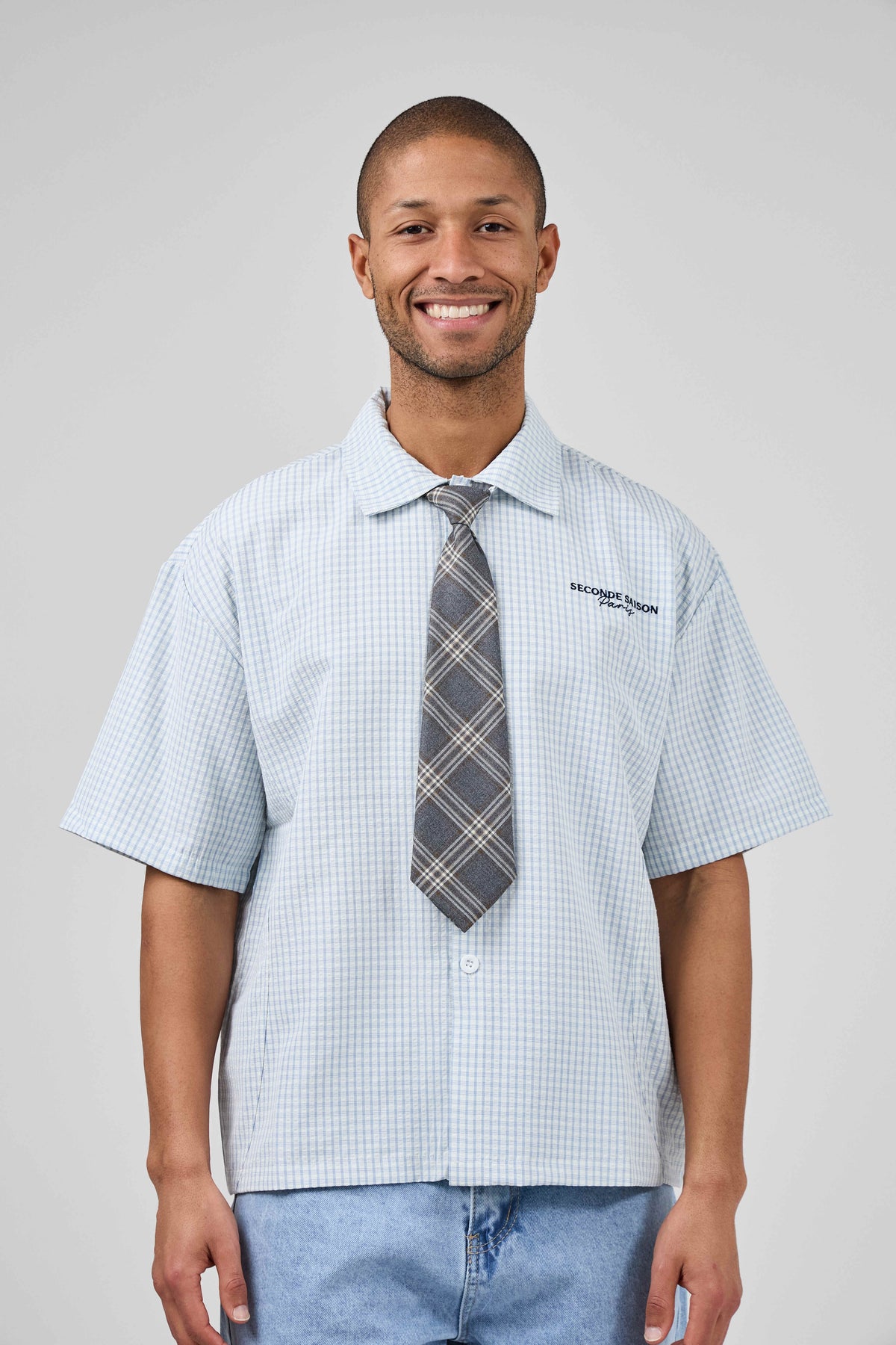 Chemise Oversize à Carreaux avec Cravate – Urban College