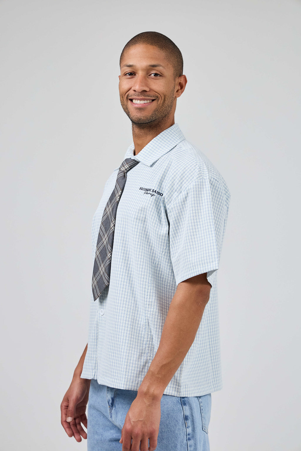 Chemise Oversize à Carreaux avec Cravate – Urban College