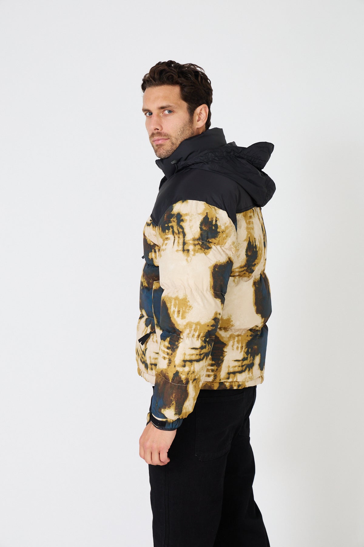 Men's down jacket with two-tone pattern