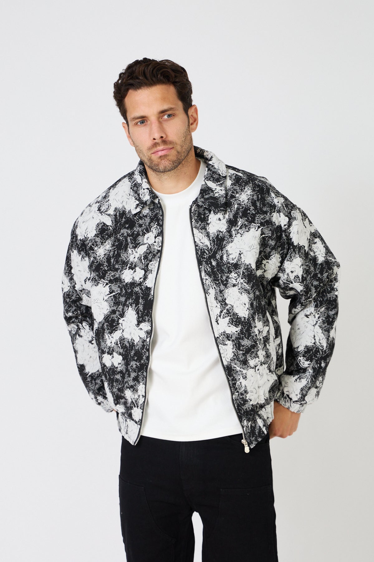 Veste zippée oversize à motif floral jacquard