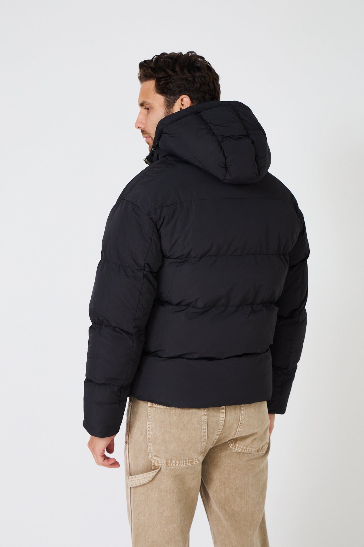 Men's quilted down jacket with hood