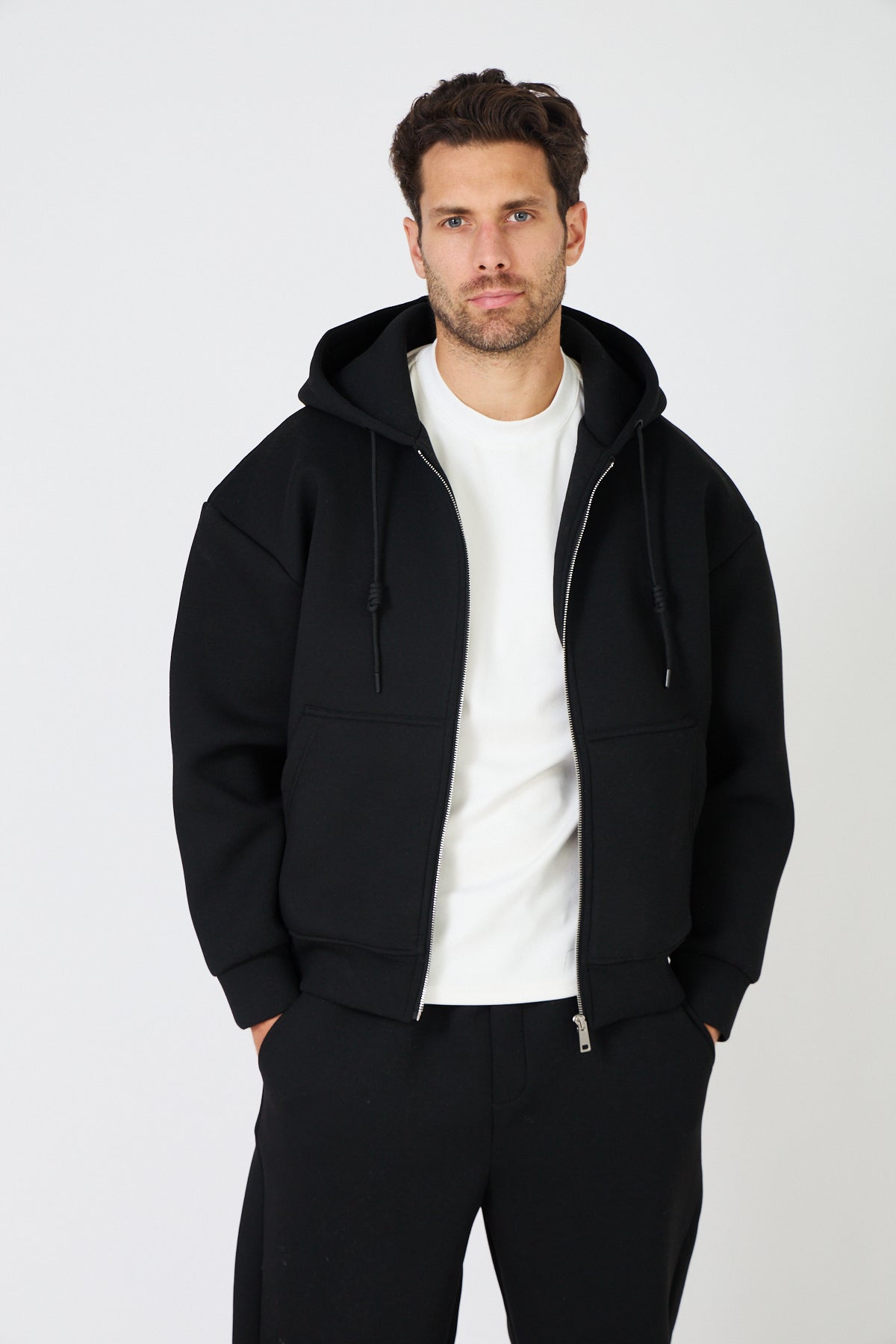 Ensemble pantalon et veste à capuche