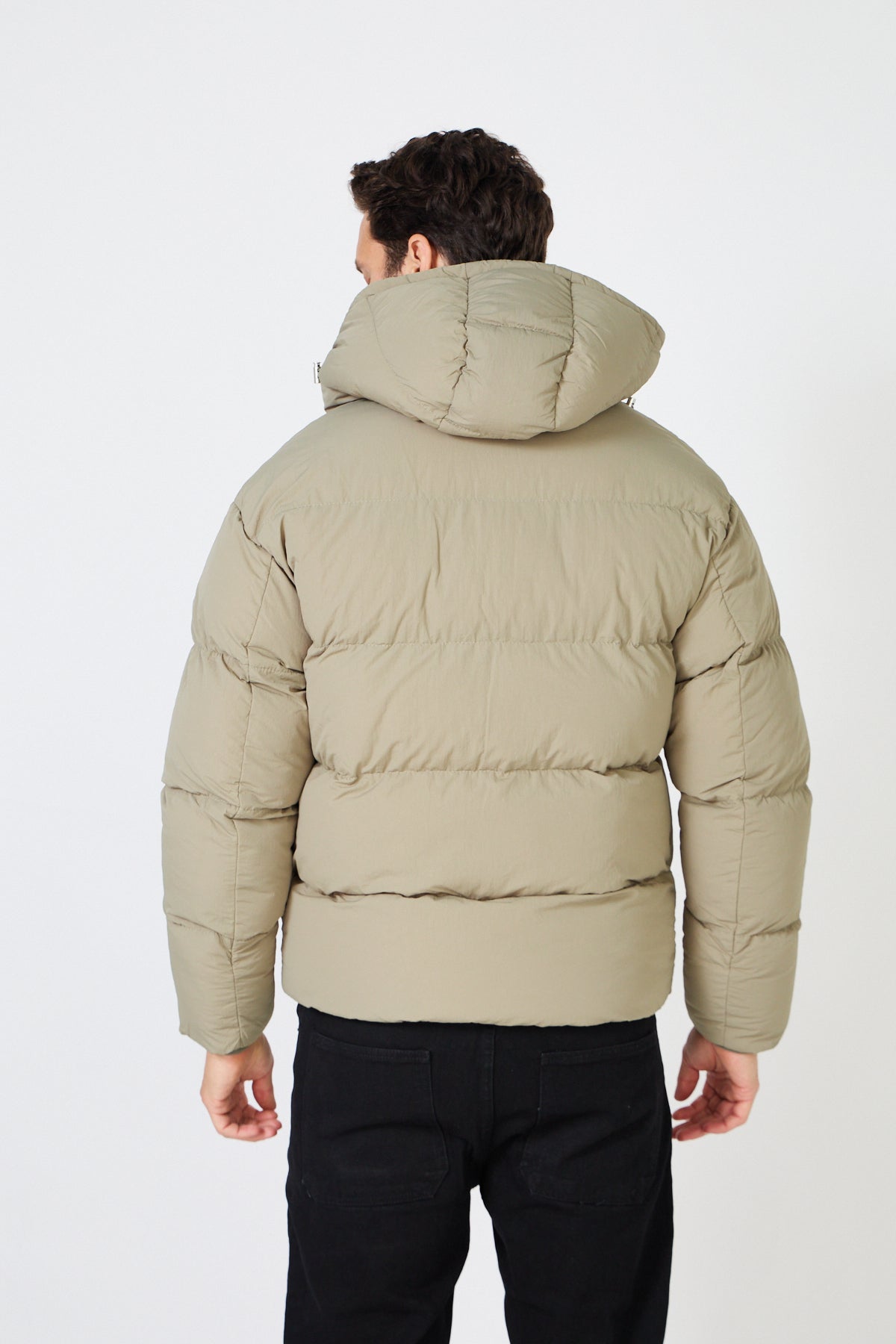 Men's quilted down jacket with hood