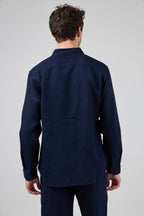 Chemise en lin à Manches Longues Coupe Moderne Boutonnée