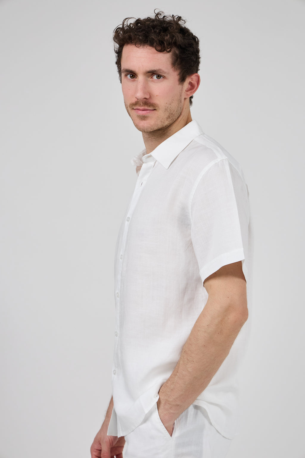 Chemise en Lin à Manches Courtes