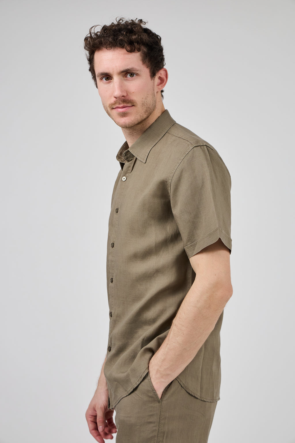 Chemise en Lin à Manches Courtes