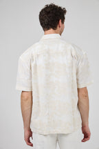 Chemise en lin à manches courtes avec motif discret