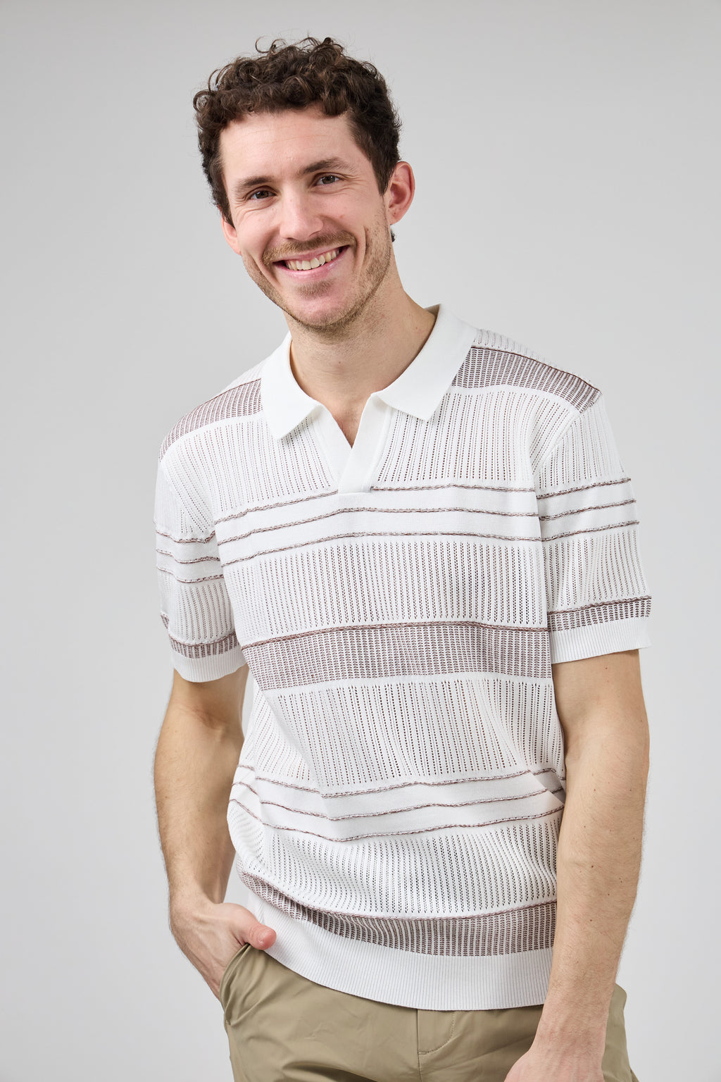 Polo homme à manches courtes avec motif rayé et col classique