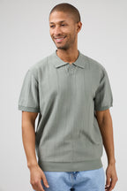 Polo en maille homme à manches courtes avec texture verticale élégante